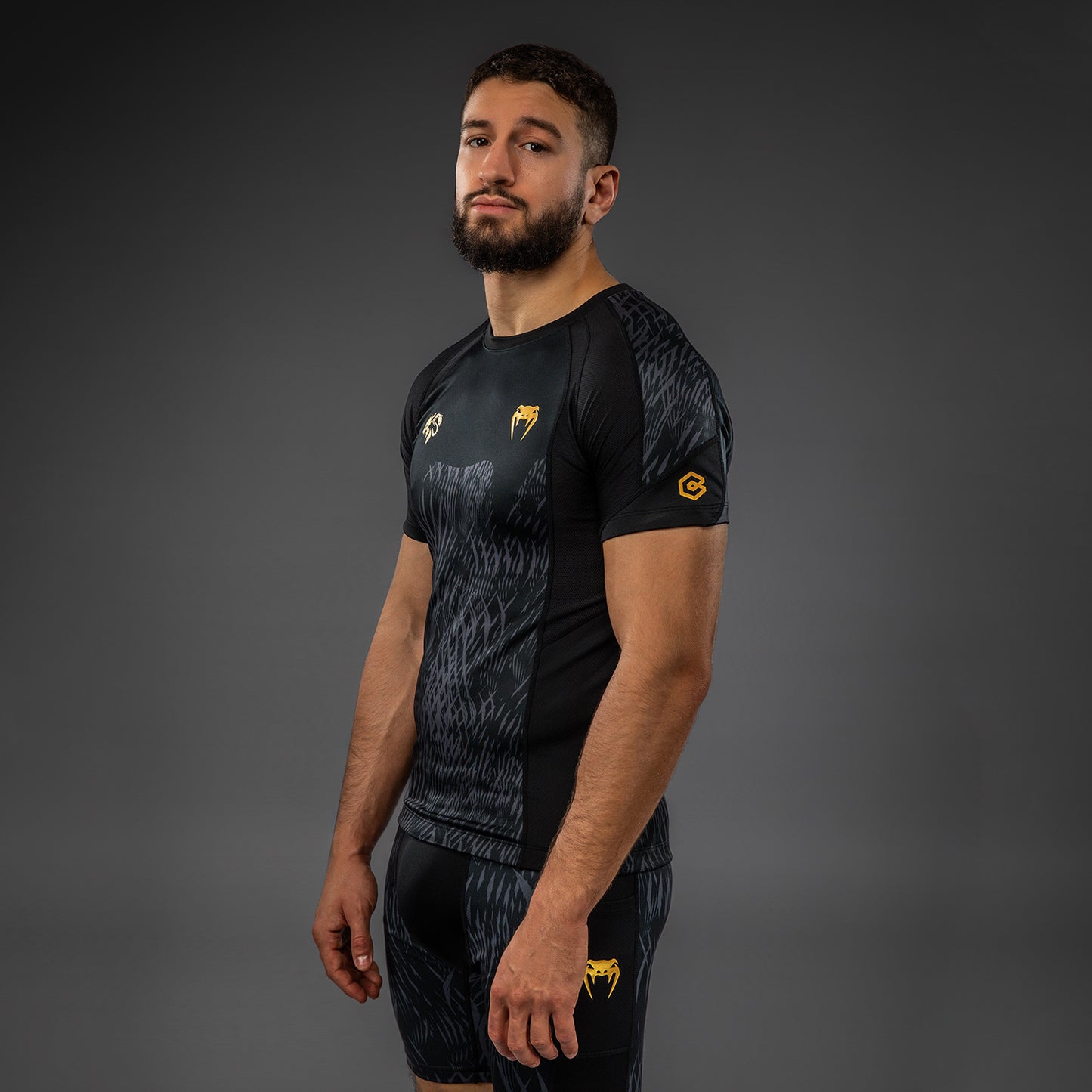 Venum x Chimaev Rashguard a Maniche Corte - Nero/Grigio