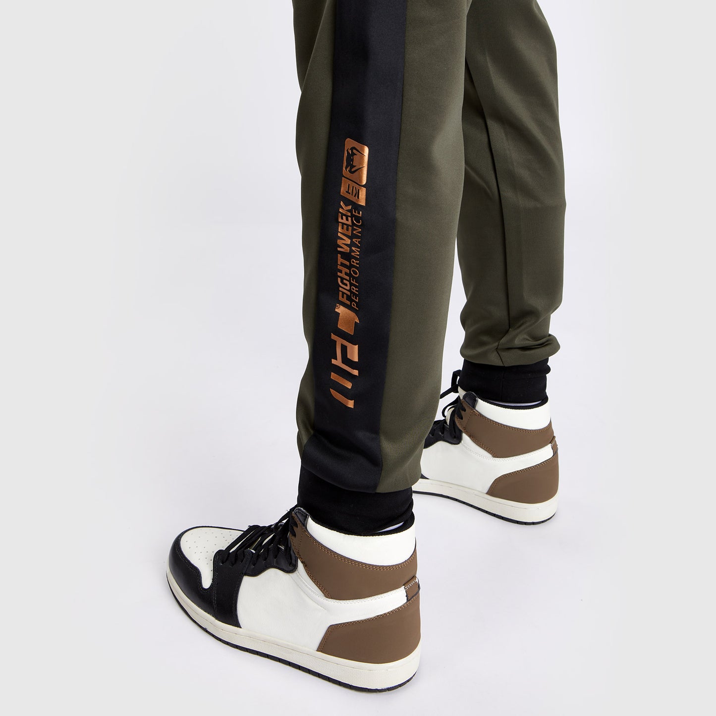 UFC Adrenaline by Venum Fight Week Pantaloni da jogging da Uomo - Khaki/Bronzo