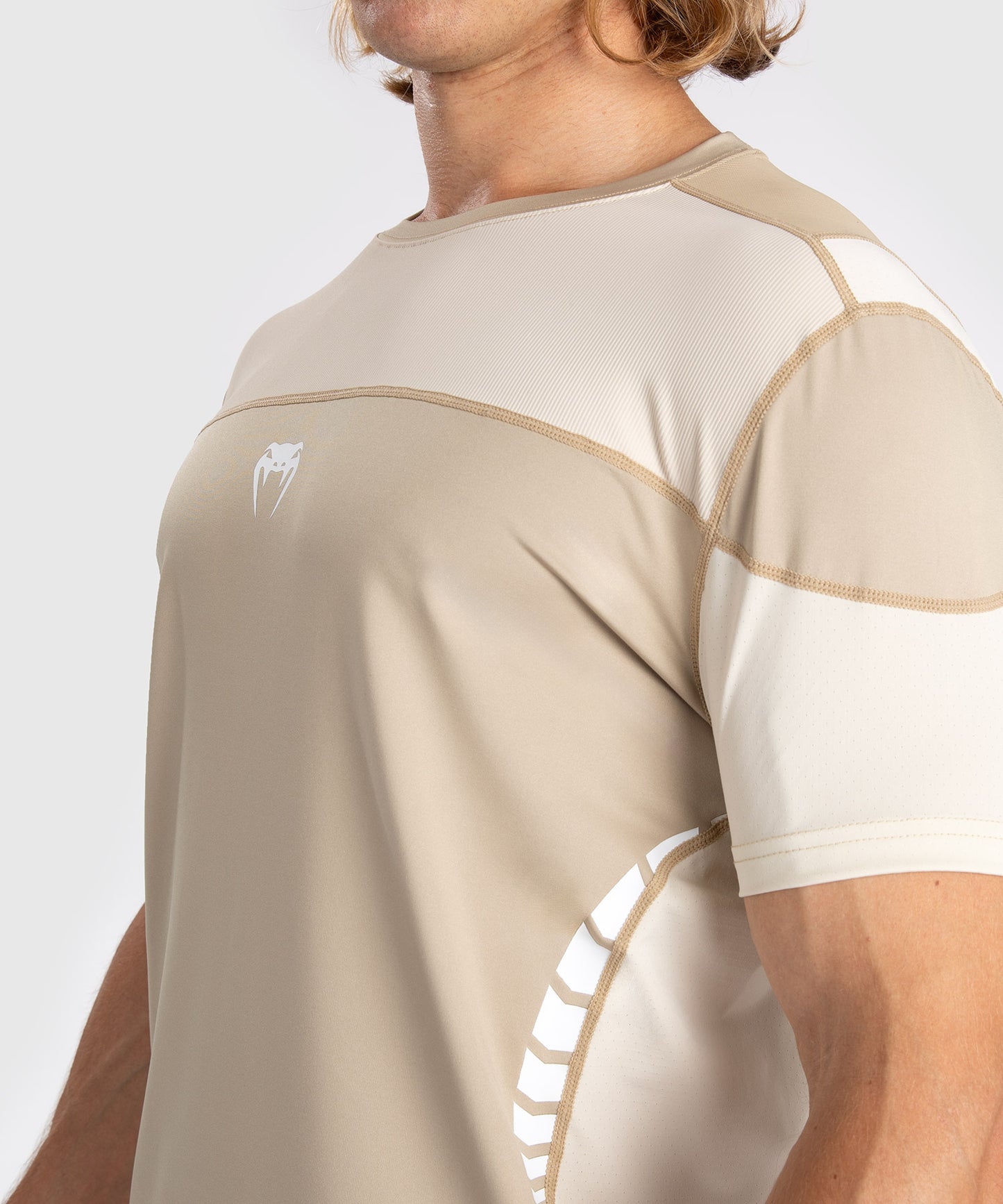 Venum Tempest Maglietta da Uomo Dry-Tech - Beige/Sabbia