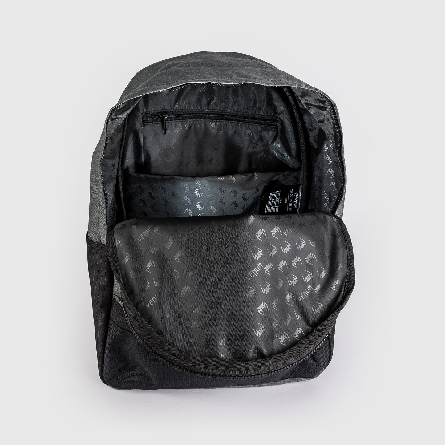 Venum Evo 2 Light Zaino (20-25L) – Nero/Kaki