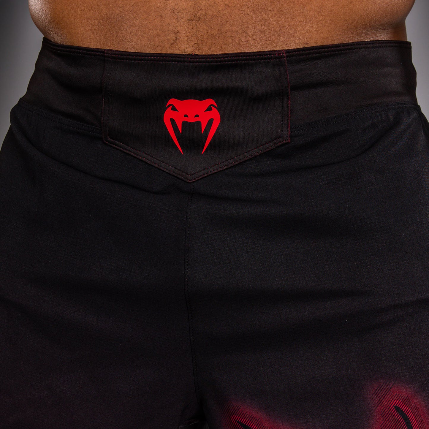 Venum Spectre Pantaloncini da Combattimento – Nero/Rosso