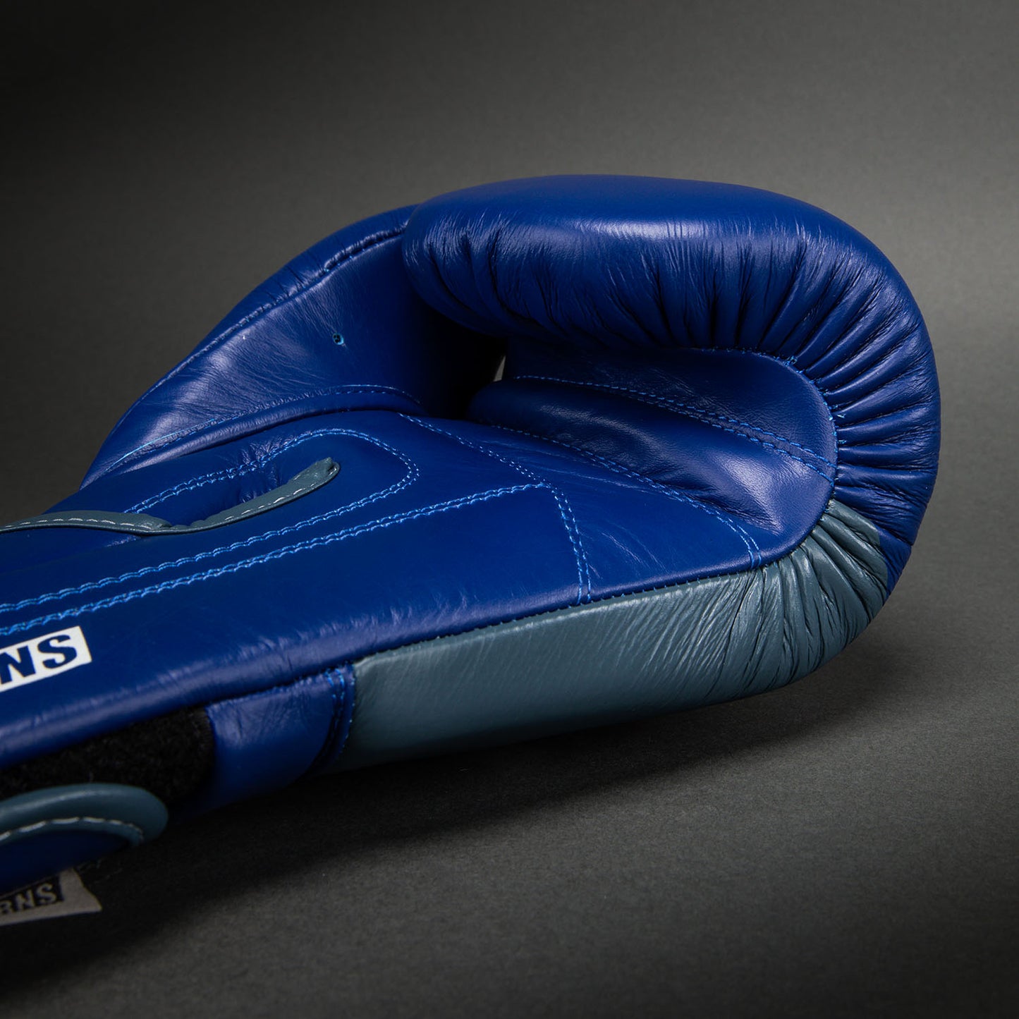Ringhorns Charger by Venum Guantoni da boxe – Blu Navy/Rosso