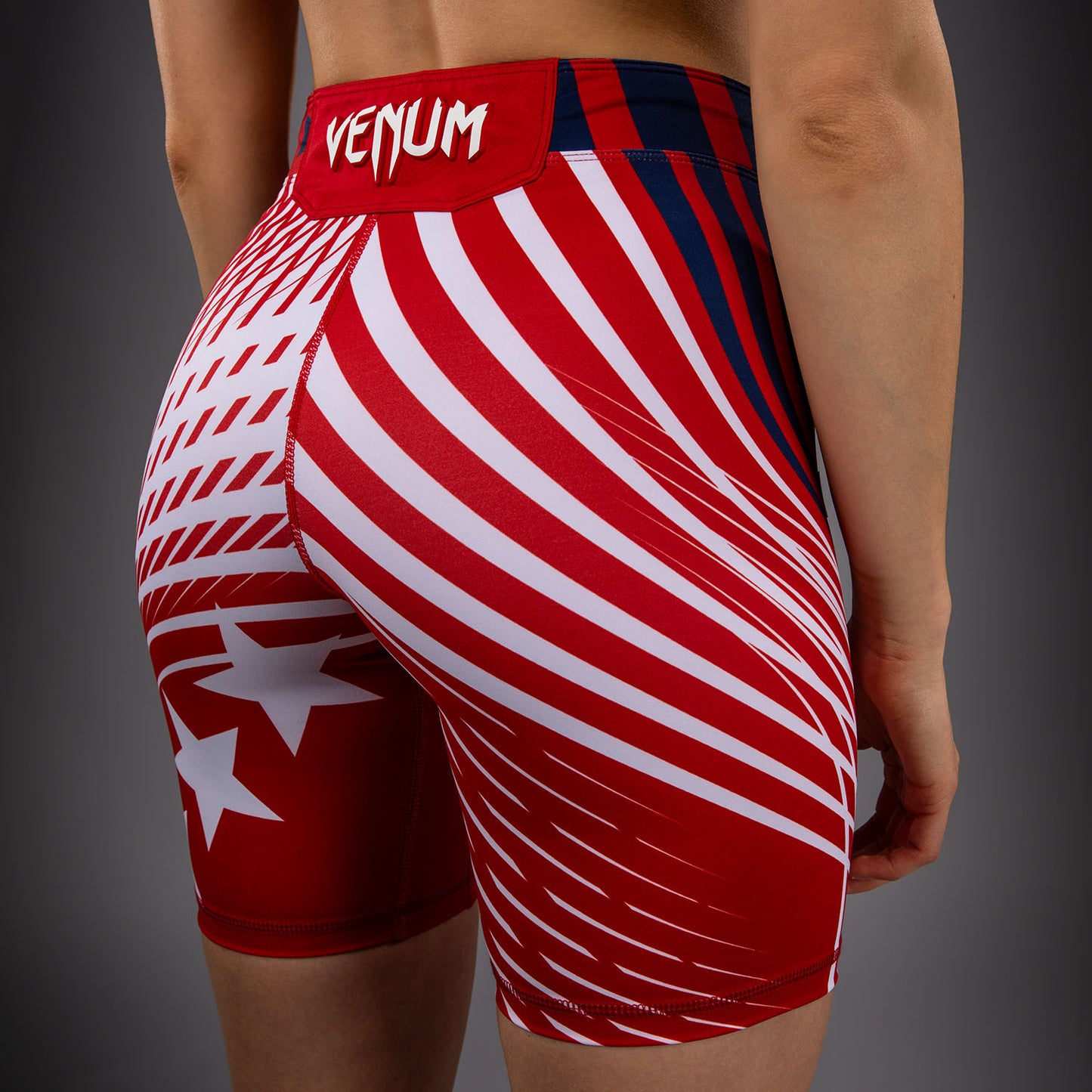 Official UFC Freedom 250 by Venum Authentic Pantaloncini Vale Tudo taglio lungo da donna - Rosso