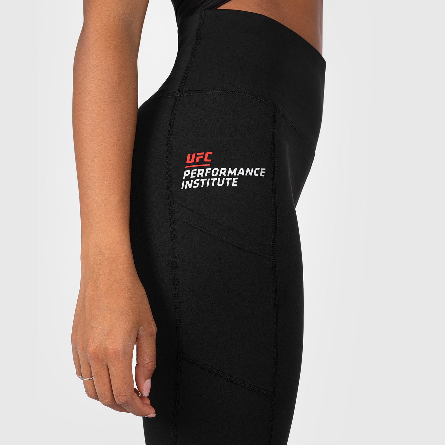 UFC Venum Performance Institute 2.0 Performance Tight da Donna - Nero/Rosso
