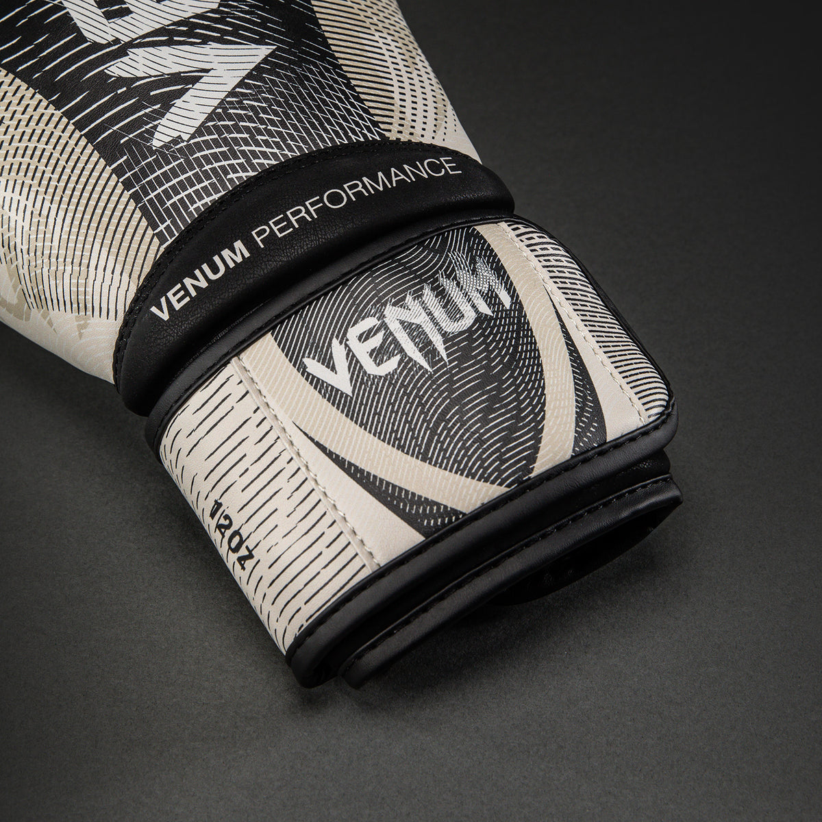 Venum Impact Galactic 3.0 Guantoni da boxe - Bianco Sporco/Nero
