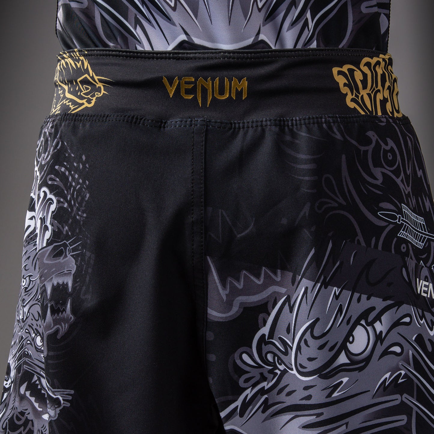 Venum Wolf Atak Pantaloncini da Combattimento Per Bambini – Nero/Grigio