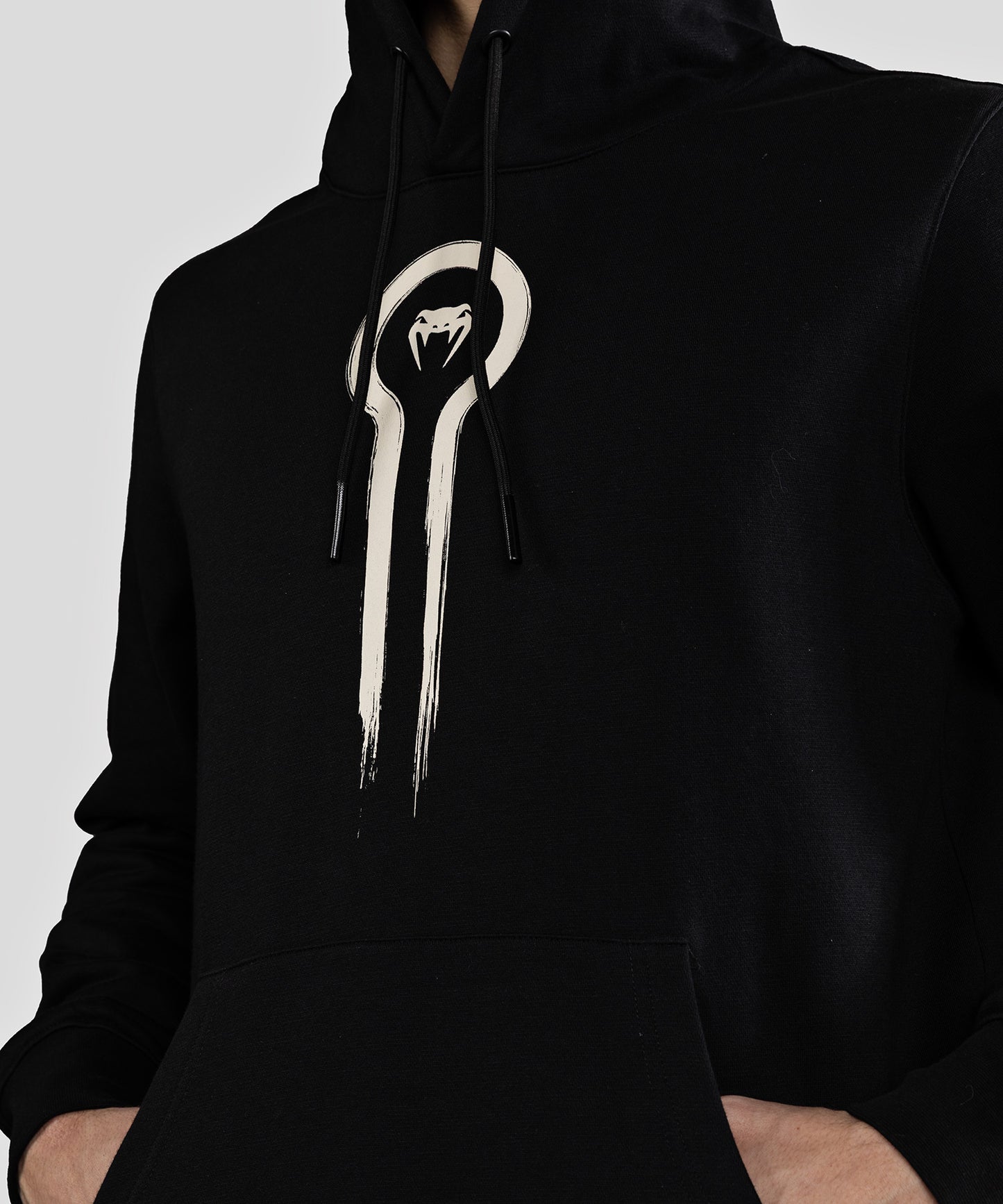 Venum x Assassin’s Creed Shadows Felpa con cappuccio - Nero