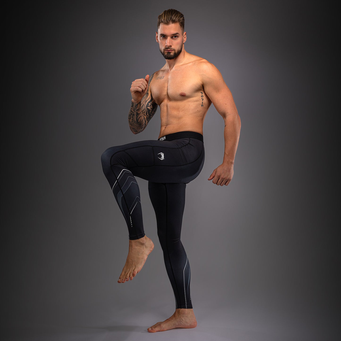 Venum Streamline Spats – Nero/Bianco