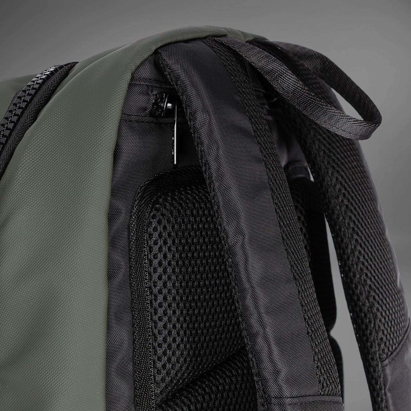 Venum Evo 2 Zaino (20-25L) – Nero/Kaki