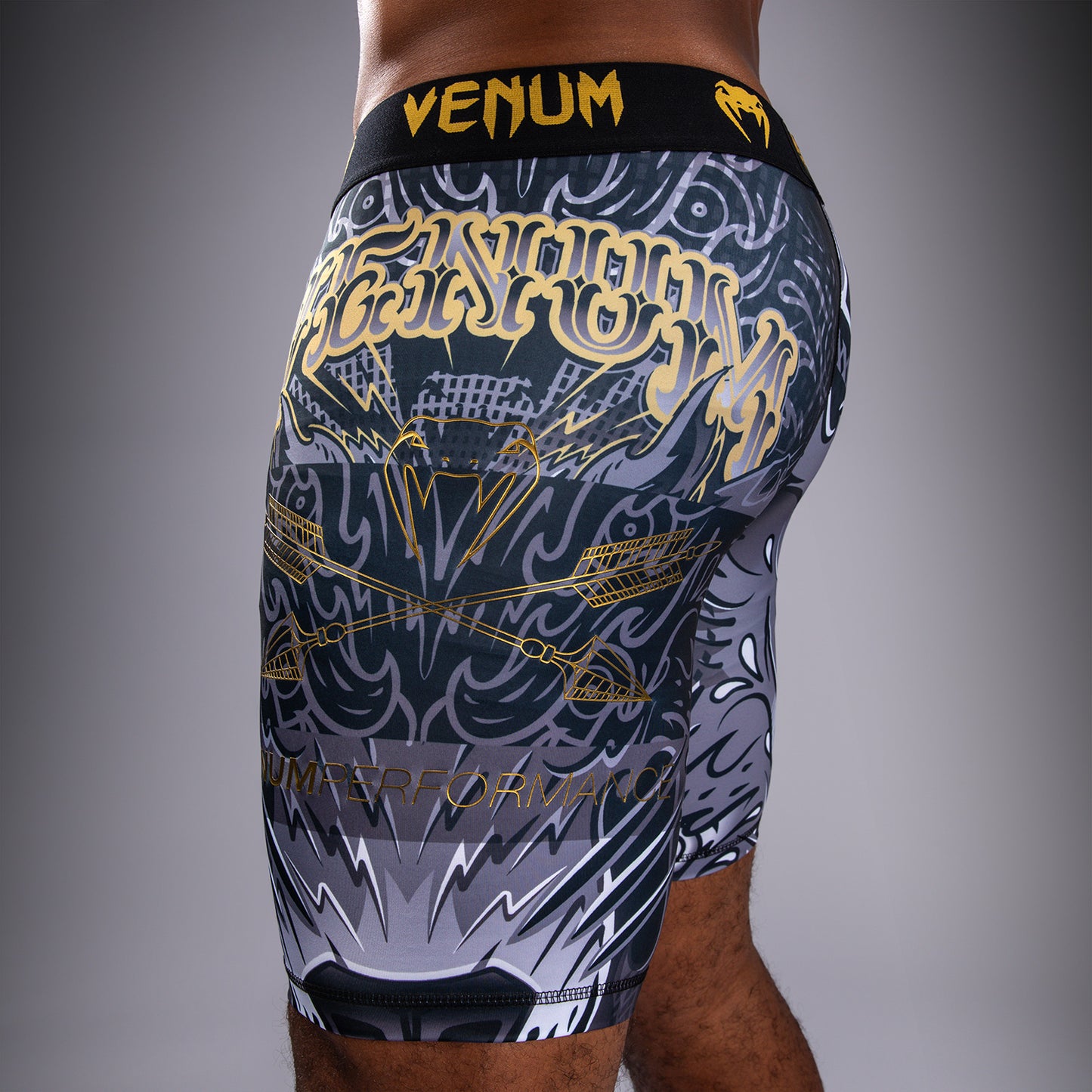 Venum Wolf Atak Pantaloncini a Compressione – Nero/Grigio