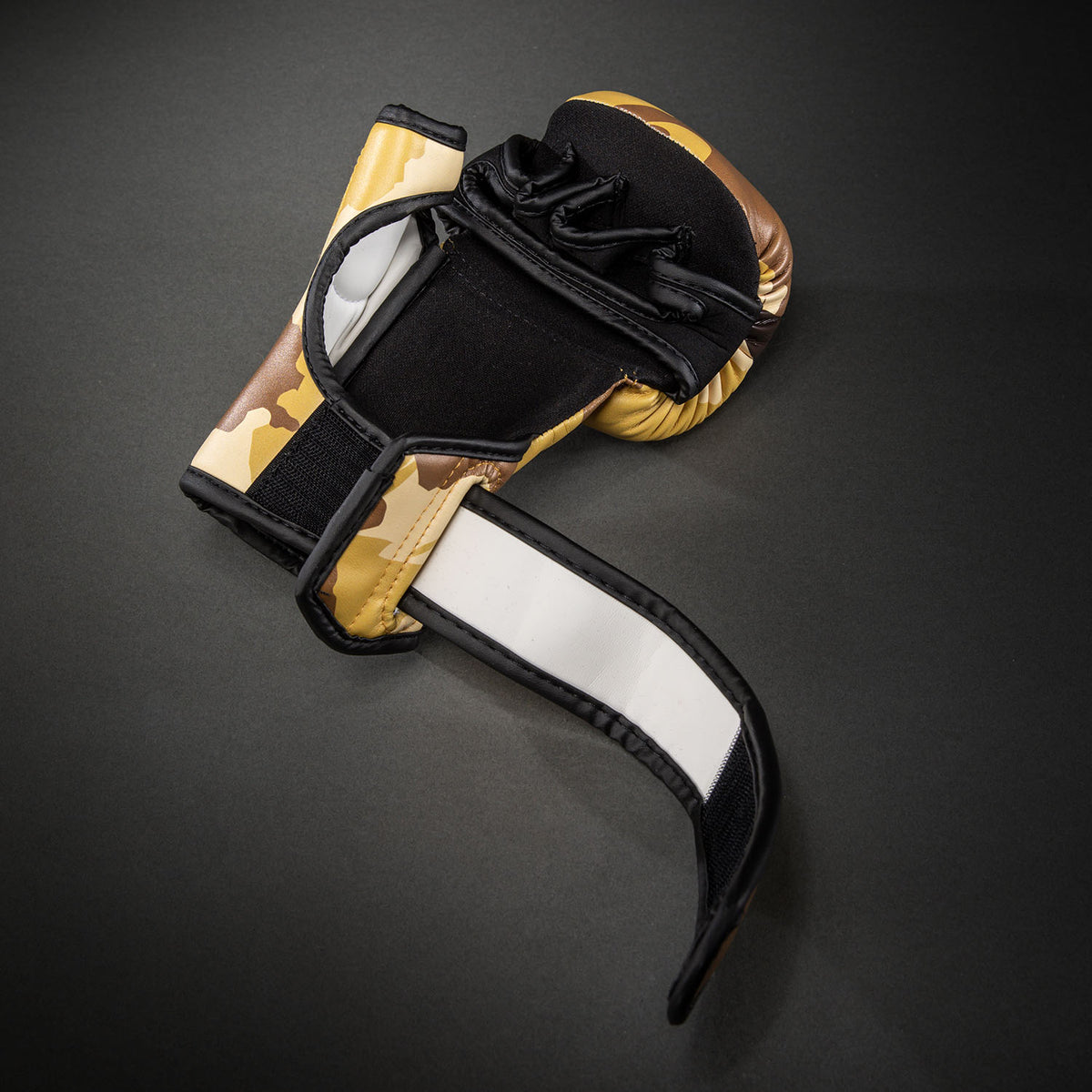 Venum Elite Guanti da Sparring Camo - Beige Chiaro/Marrone