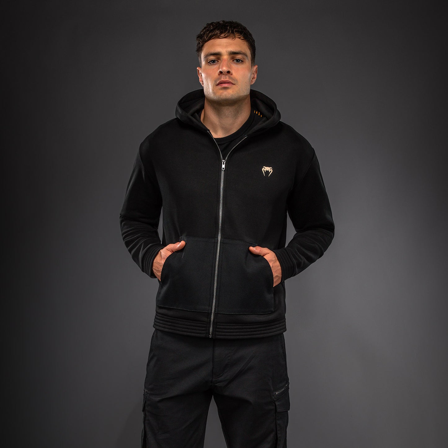 Venum Urban Gi Felpa con Cappuccio con Cerniera Intera – Nero