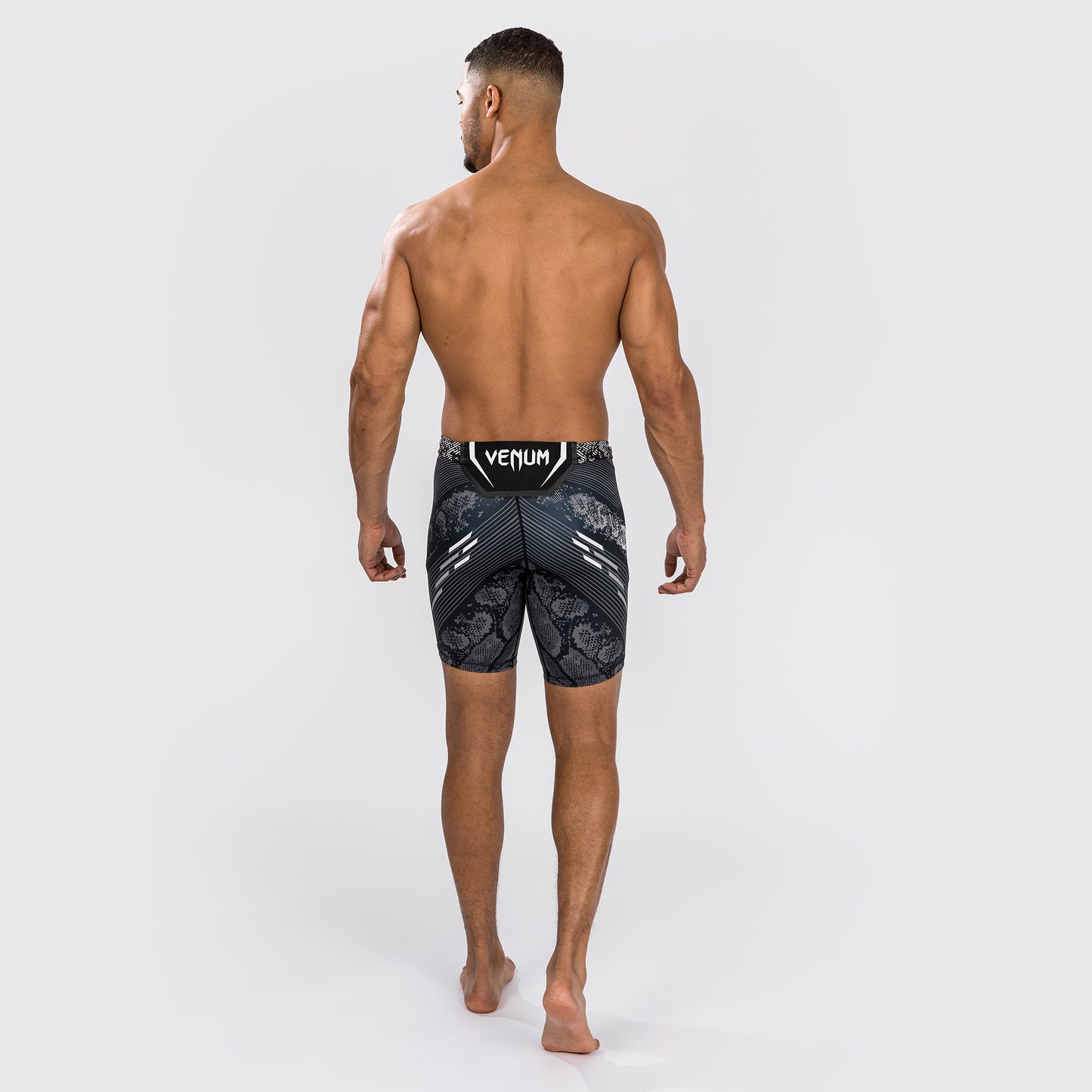 UFC Adrenaline by Venum Authentic Fight Night Pantaloncino Vale Tudo da Uomo - Nero