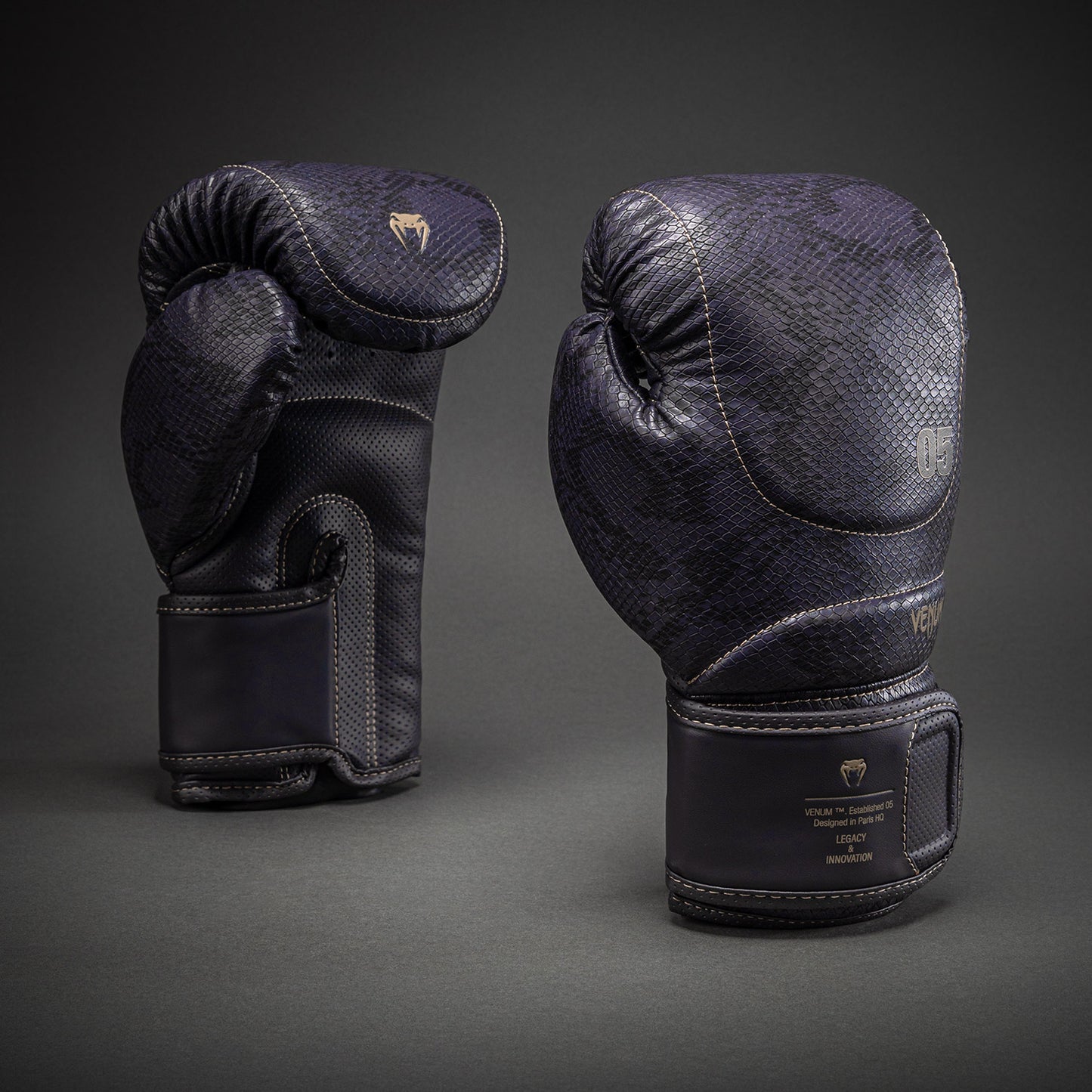 Venum Impact Evo Scales Guanti da boxe – Viola Scuro