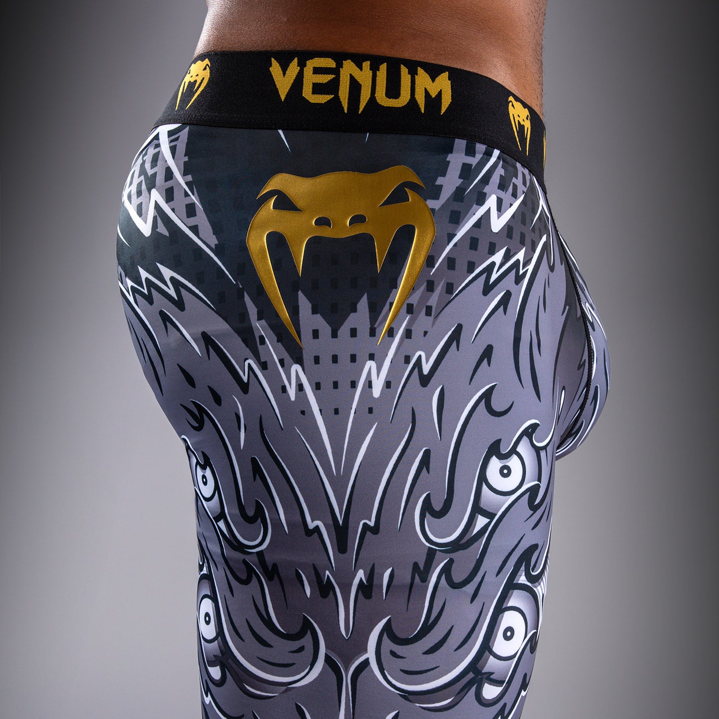 Venum Wolf Atak Spats – Nero/Grigio