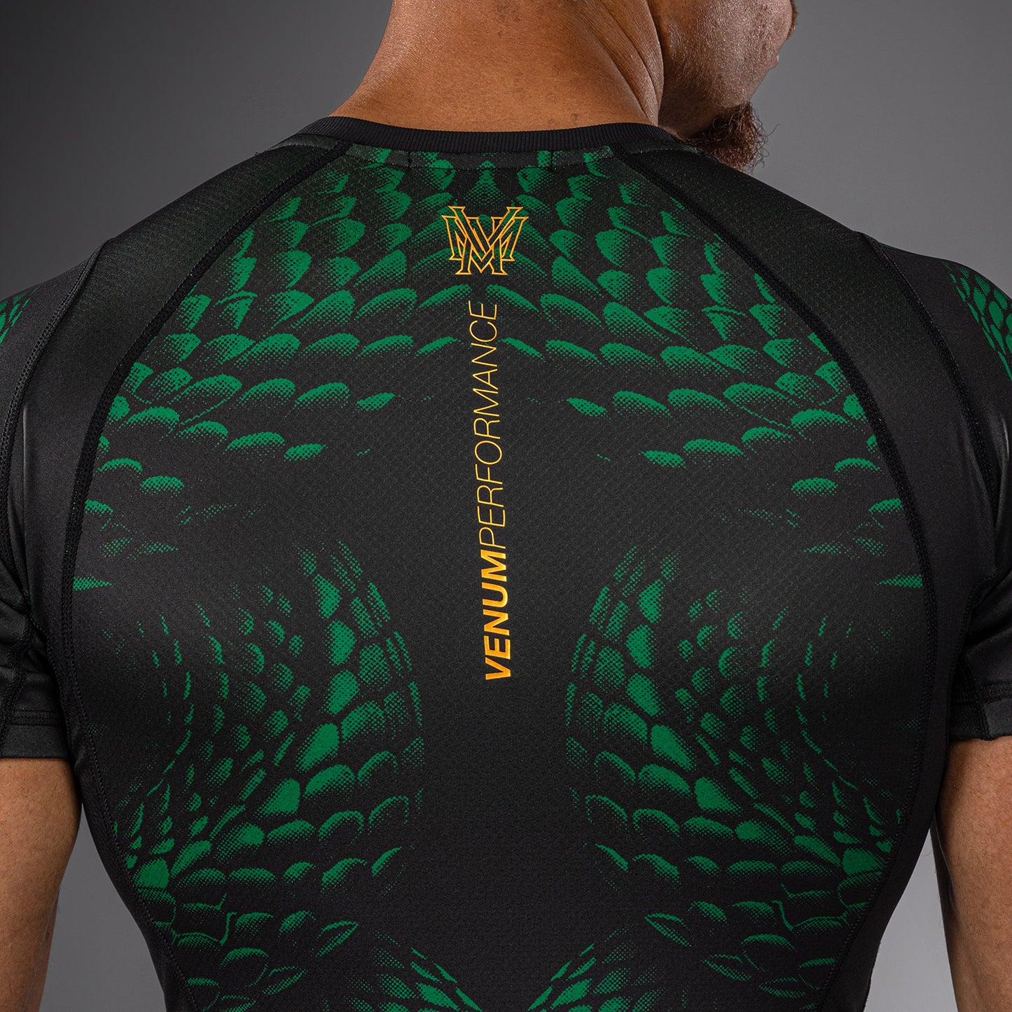 Venum Matupa Rashguard a Maniche Corte - Nero/Verde/Oro
