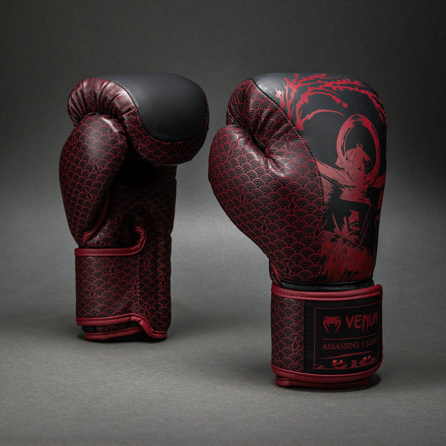 Venum x Assassin’s Creed Shadows Guantoni da boxe - Bordeaux/Nero