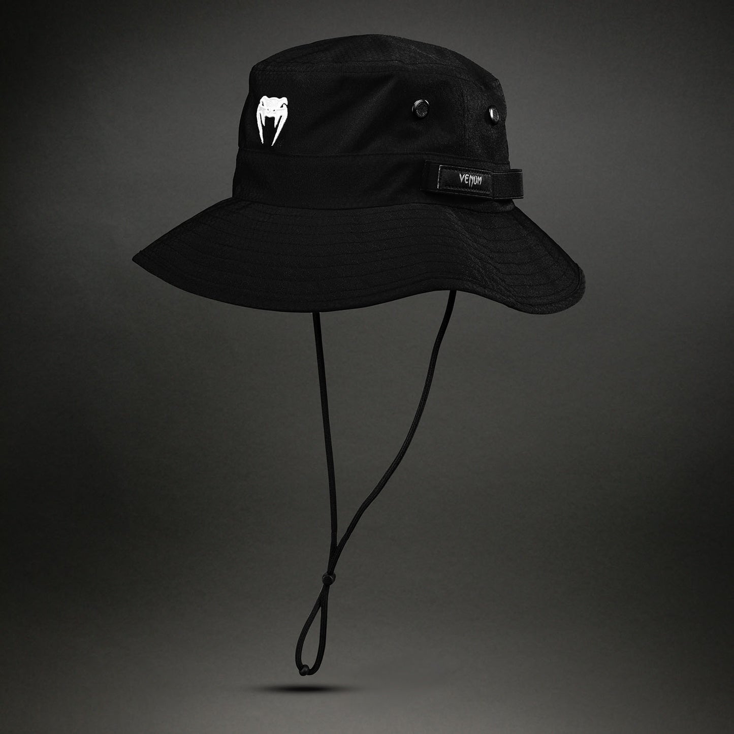 Venum Lineup Berretto a Secchiello – Nero/Bianco