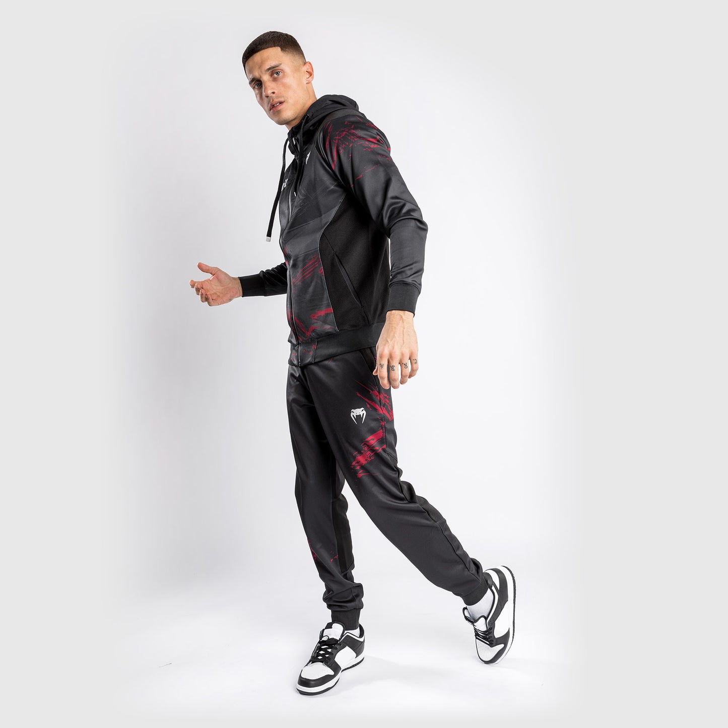 Felpa con zip UFC Venum Authentic Fight Week 2.0 - nero/rosso