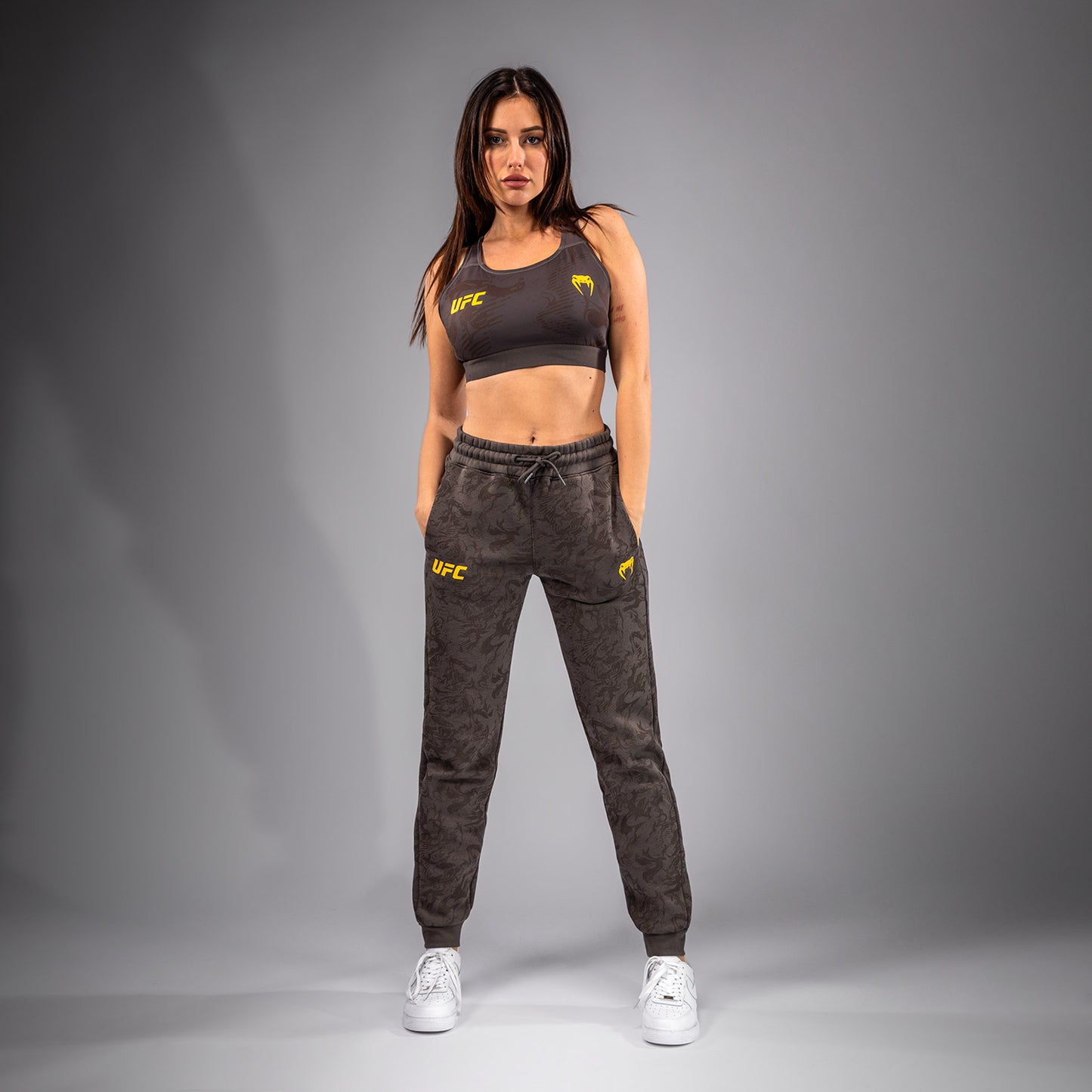 UFC Fusion by Venum Fight Week Pantaloni in Cotone per Donna - Marrone terra