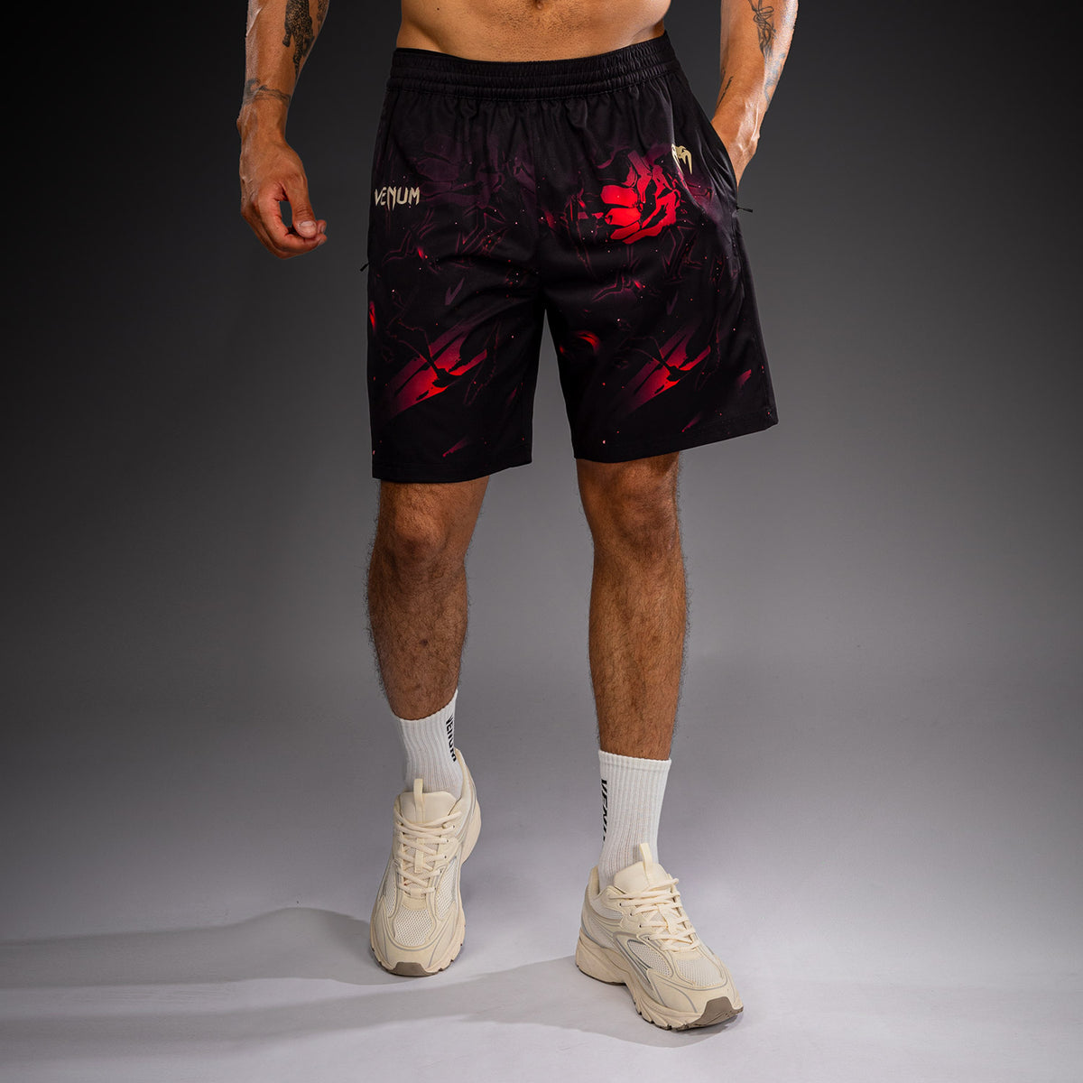 Jujutsu Kaisen x Venum Itadori Pantaloncini da Allenamento – Nero/Rosso
