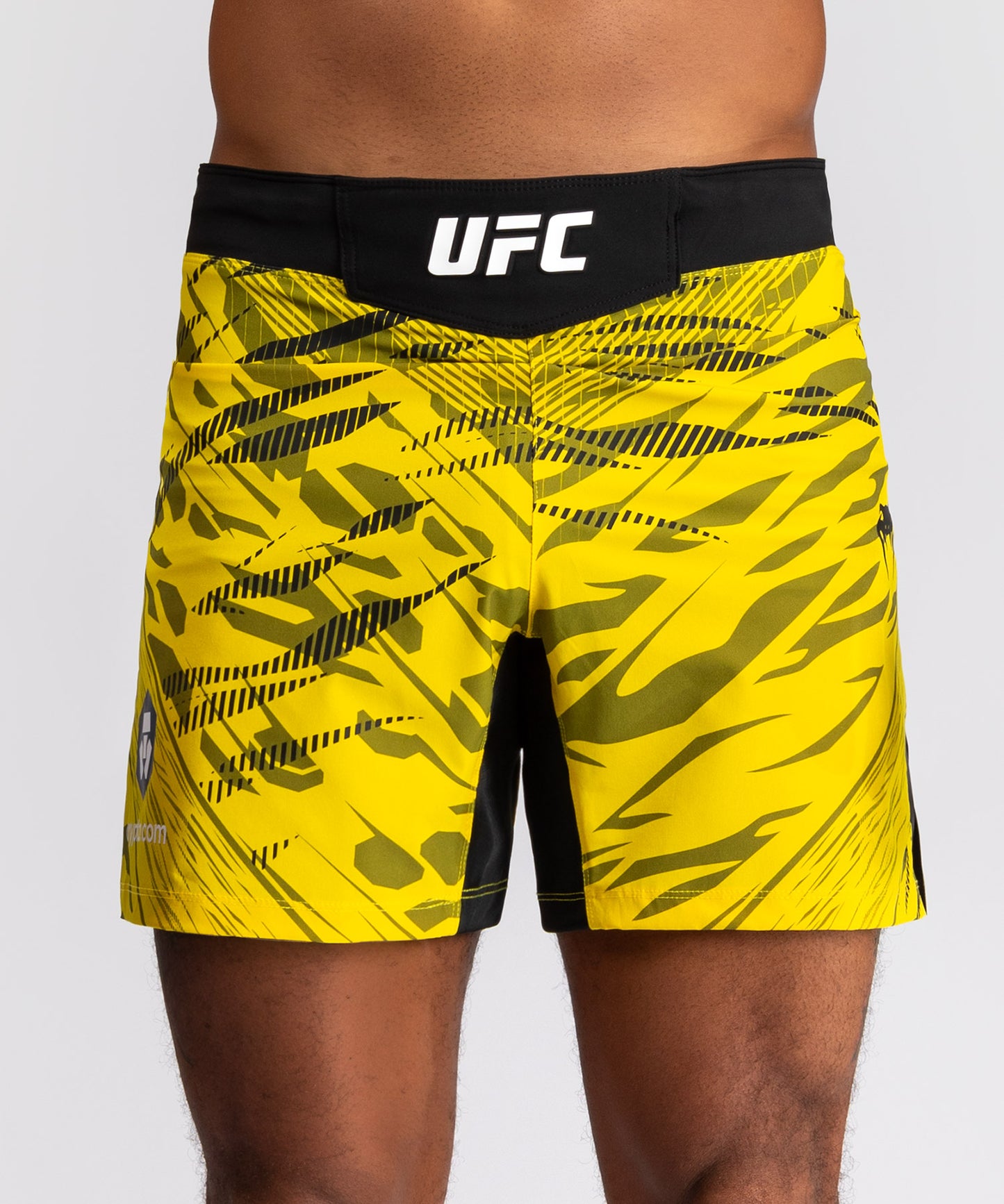 UFC Fusion by Venum Personalizzati Authentic Fight Night Shorts da Lotta per Uomo - Fit Corto - Giallo