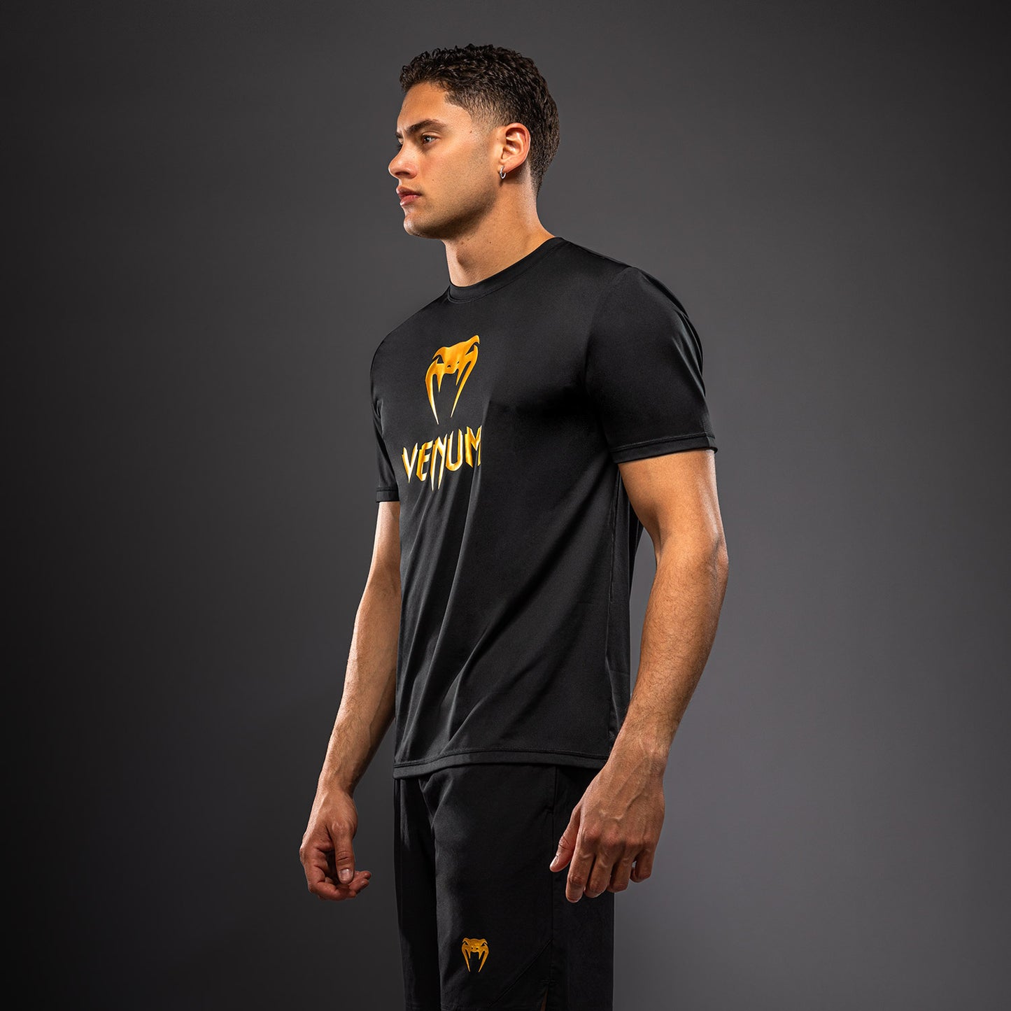 Venum Classic T-shirt Dry Tech - Nero/Oro