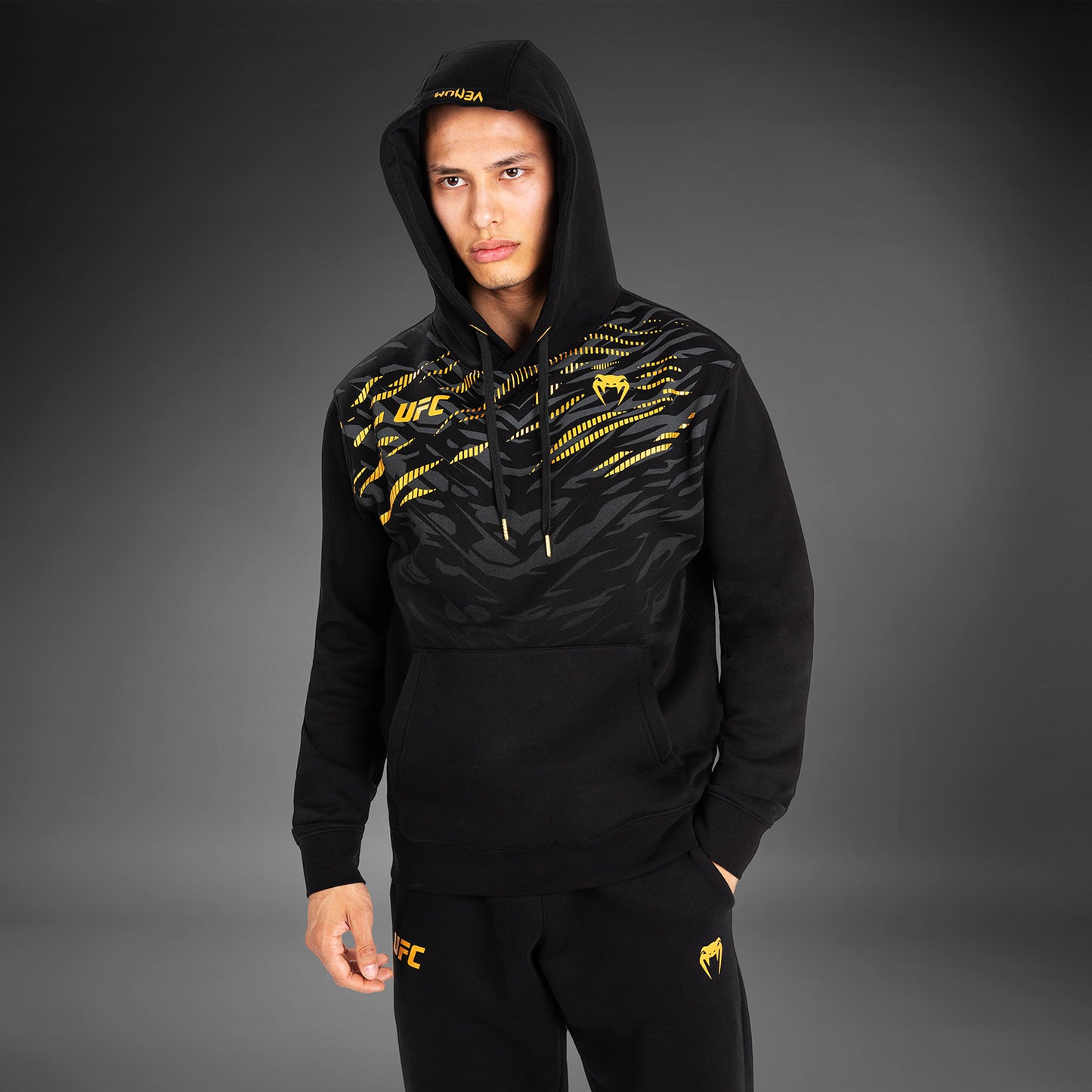 UFC Fusion by Venum Replica Felpa con Cappuccio per Uomo - Champion