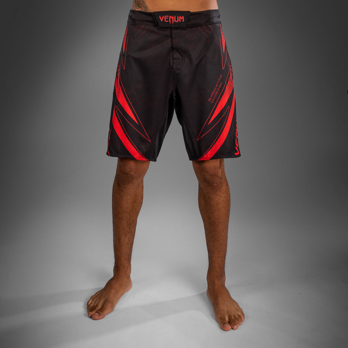 Venum Amazonia Reborn Pantaloncini da MMA - Nero/Rosso