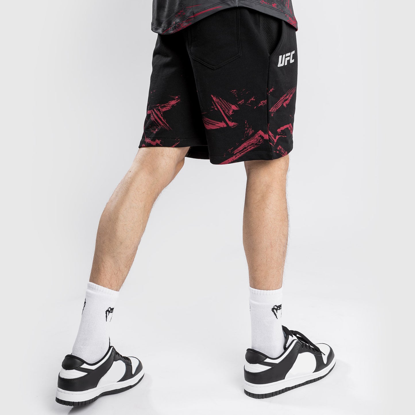 Venum UFC Authentic Fight Week Pantaloncini 2.0 da Uomo – Nero/Rosso