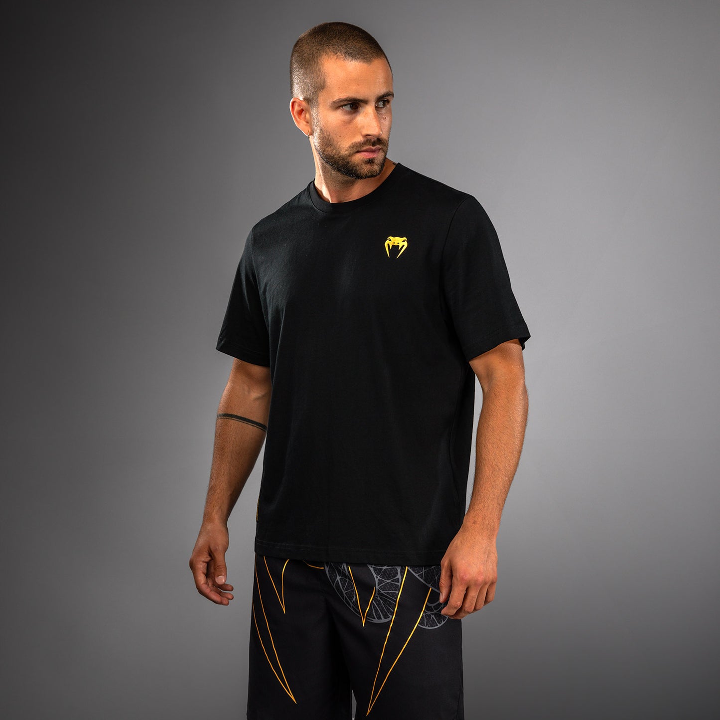Venum Serpenti T-Shirt – Nero/Argento/Oro
