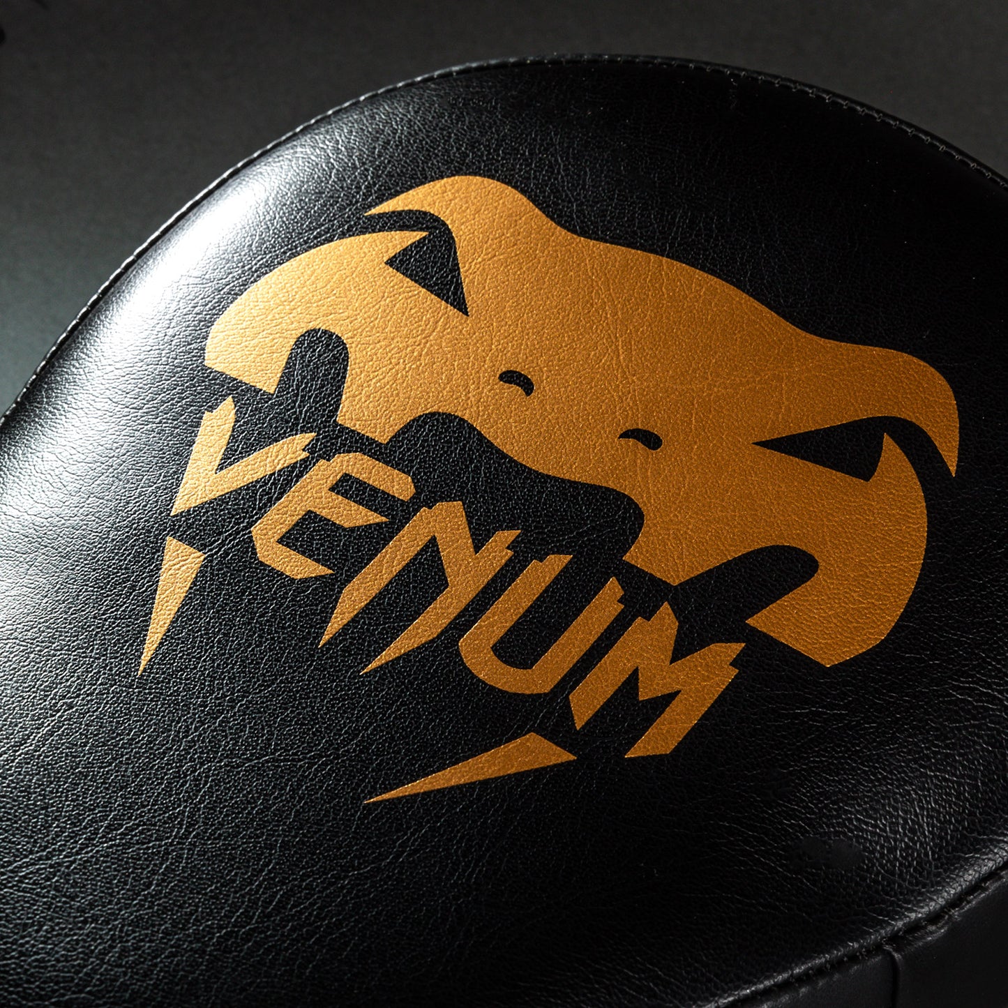 Venum Light Colpitori da Boxe (Paio) - Nero/Oro