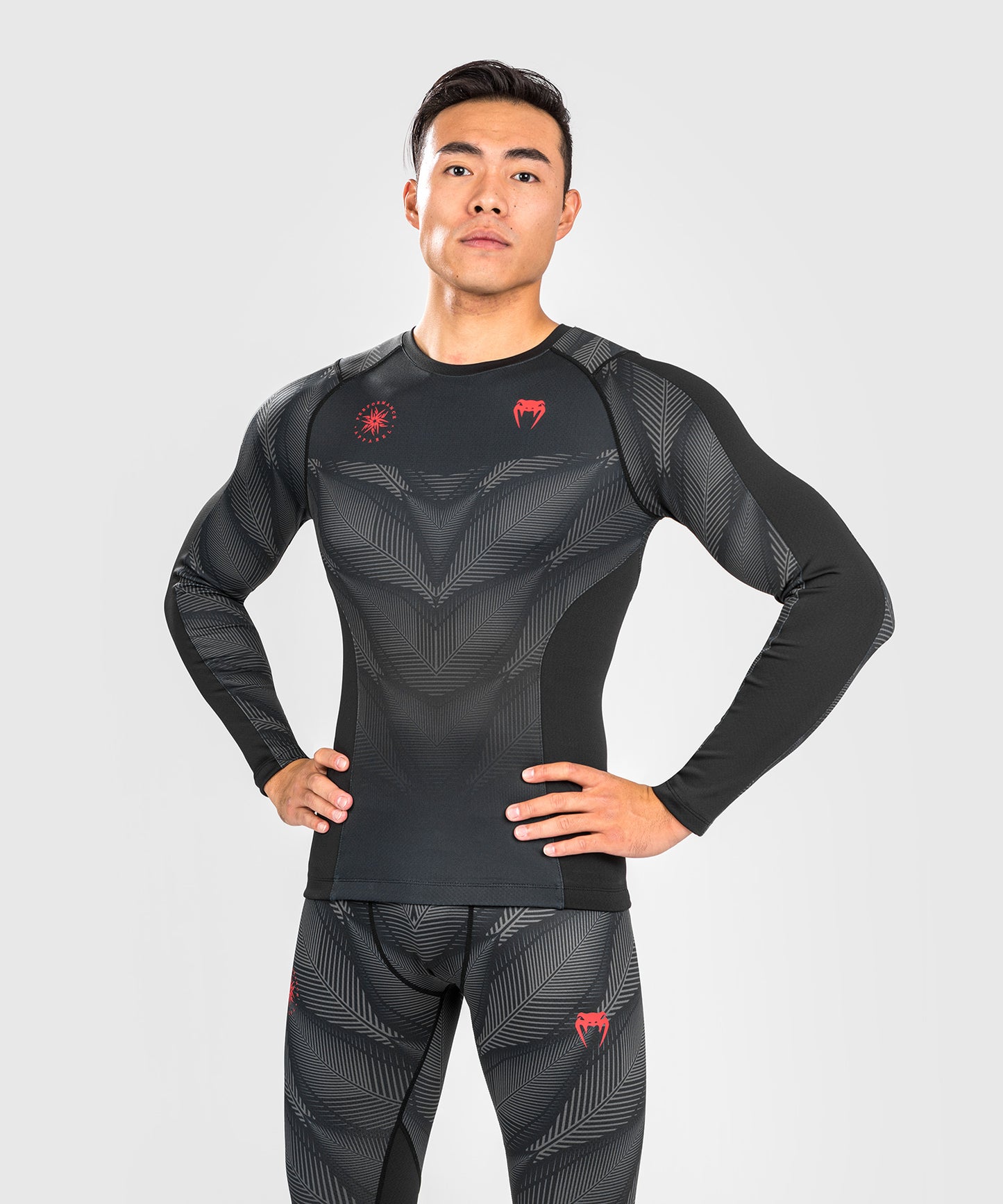 Maglietta Venum Phantom Compression - Maniche lunghe - Nero/Rosso