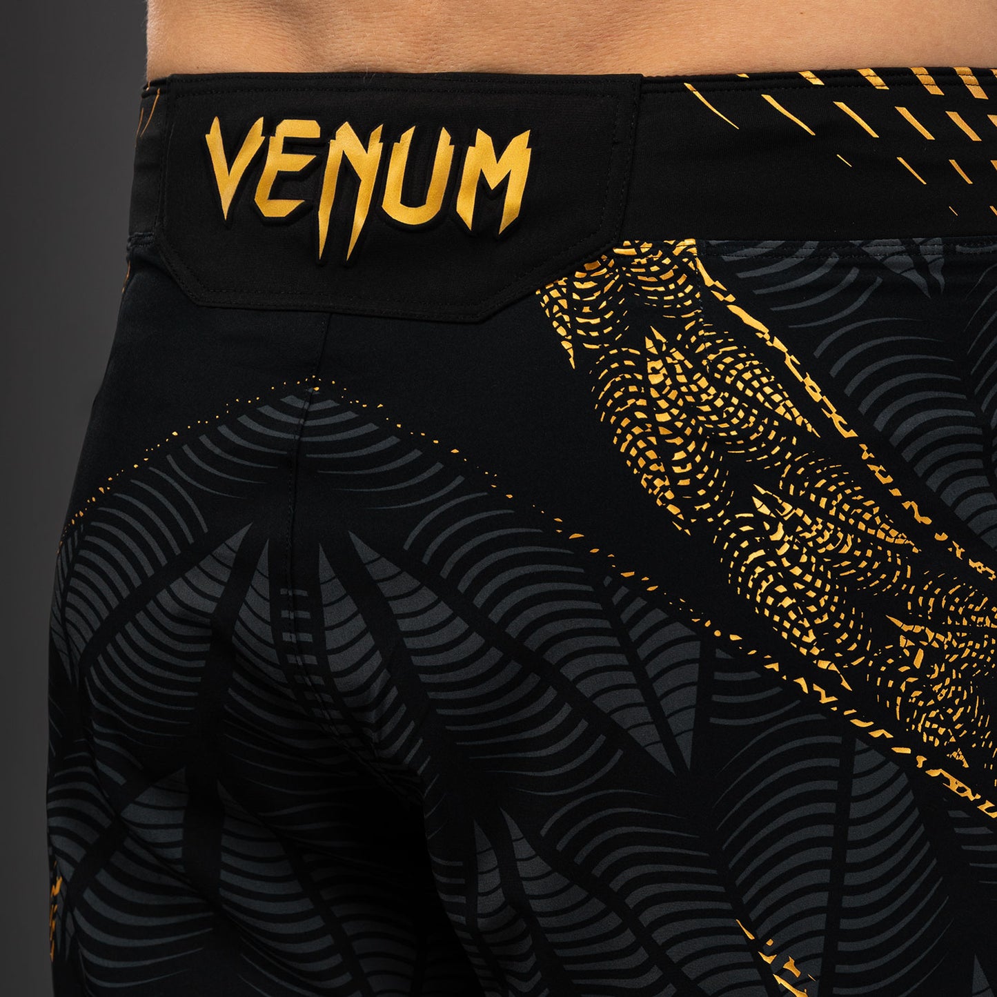 UFC Zenith by Venum Authentic Fight Night Pantaloncini da combattimento Fit corto Uomo - Champion