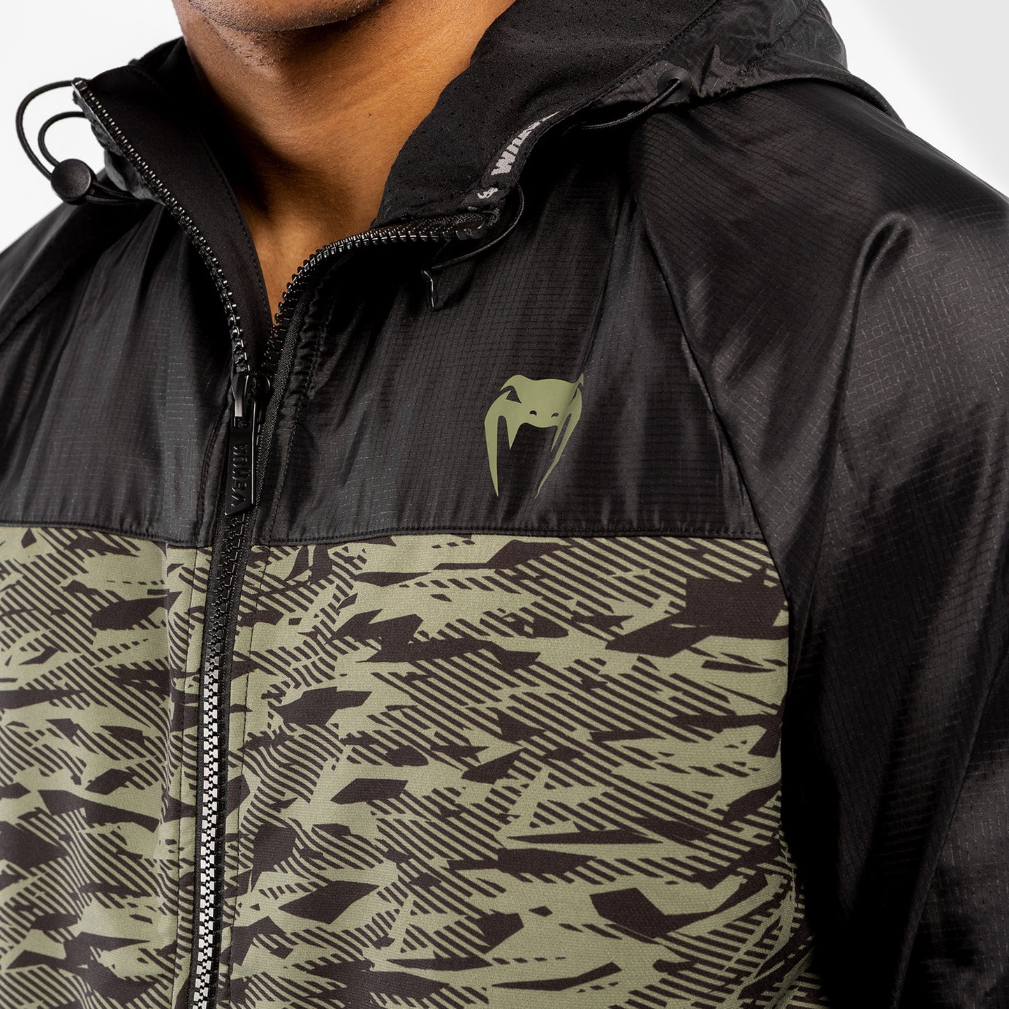 Felpa con cappuccio Venum Laser XT - Nero/Camo Foresta