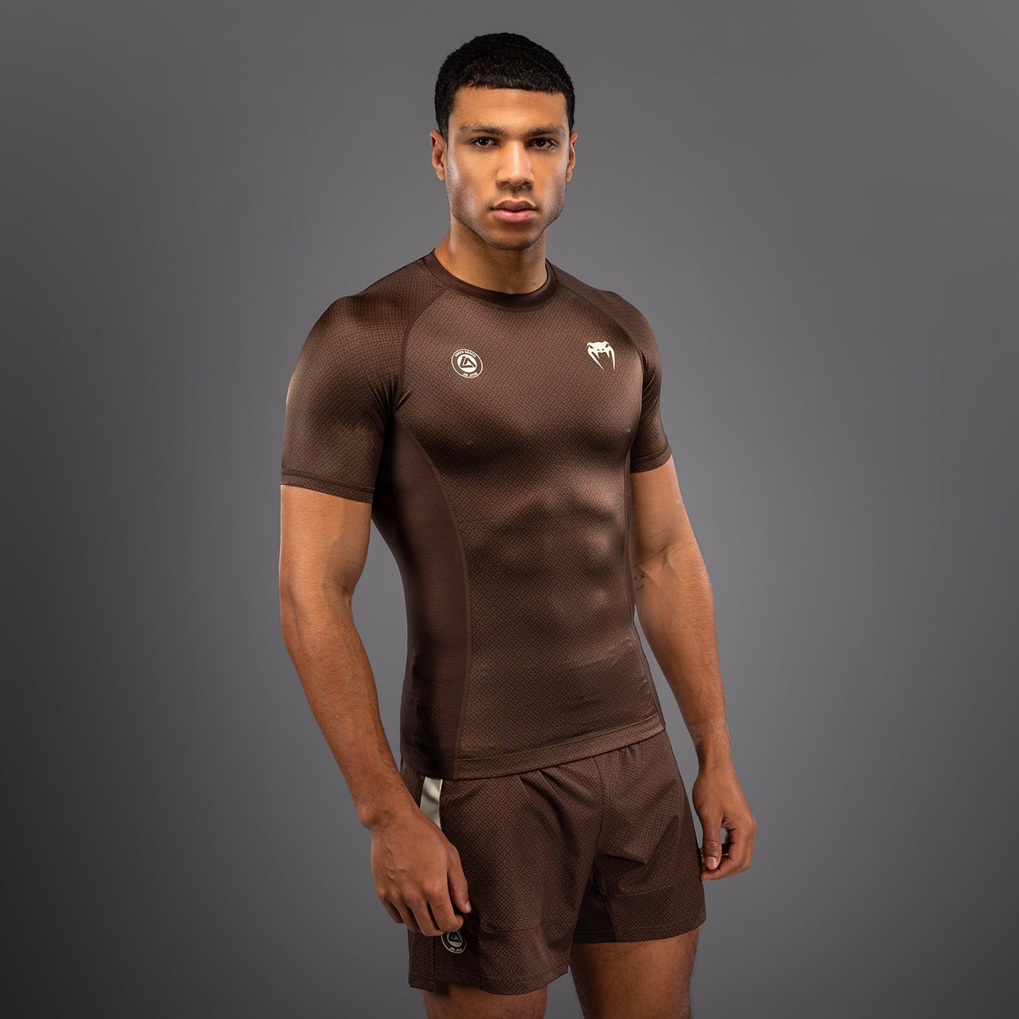 Venum x Roger Gracie Academy Rashguard a Maniche Corte - Marrone Scuro