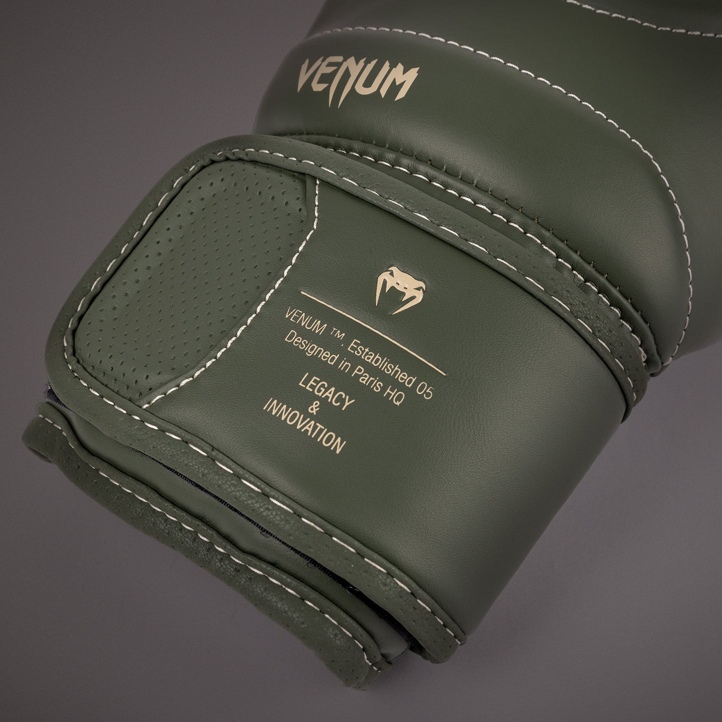 Venum Impact Evo Guanti da Boxe - Verde Militare