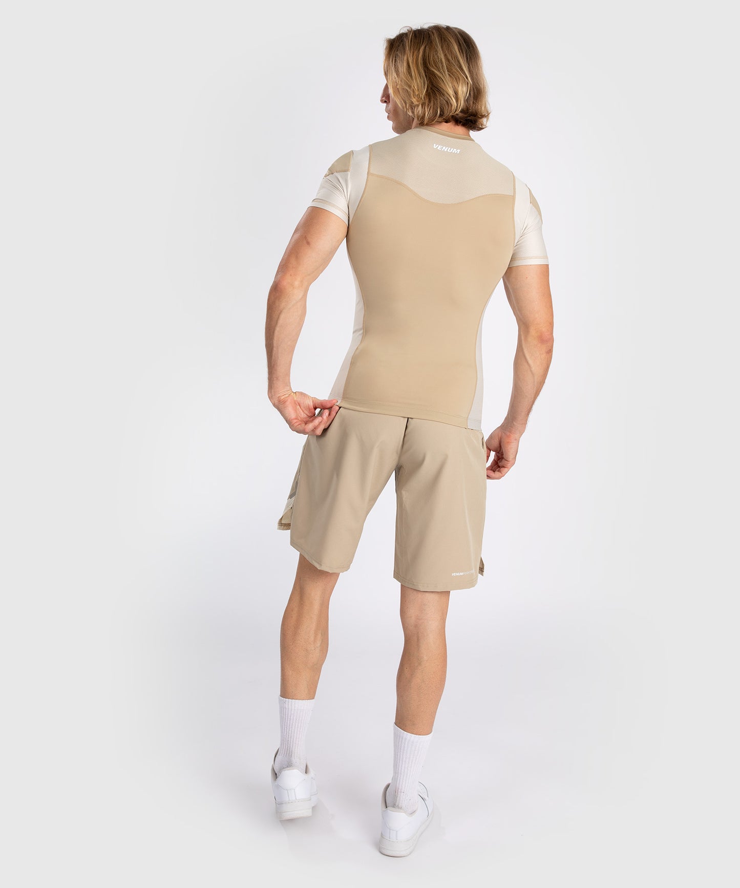 Venum Tempest Rashguard a Maniche Corte per Uomo - Beige/Sabbia