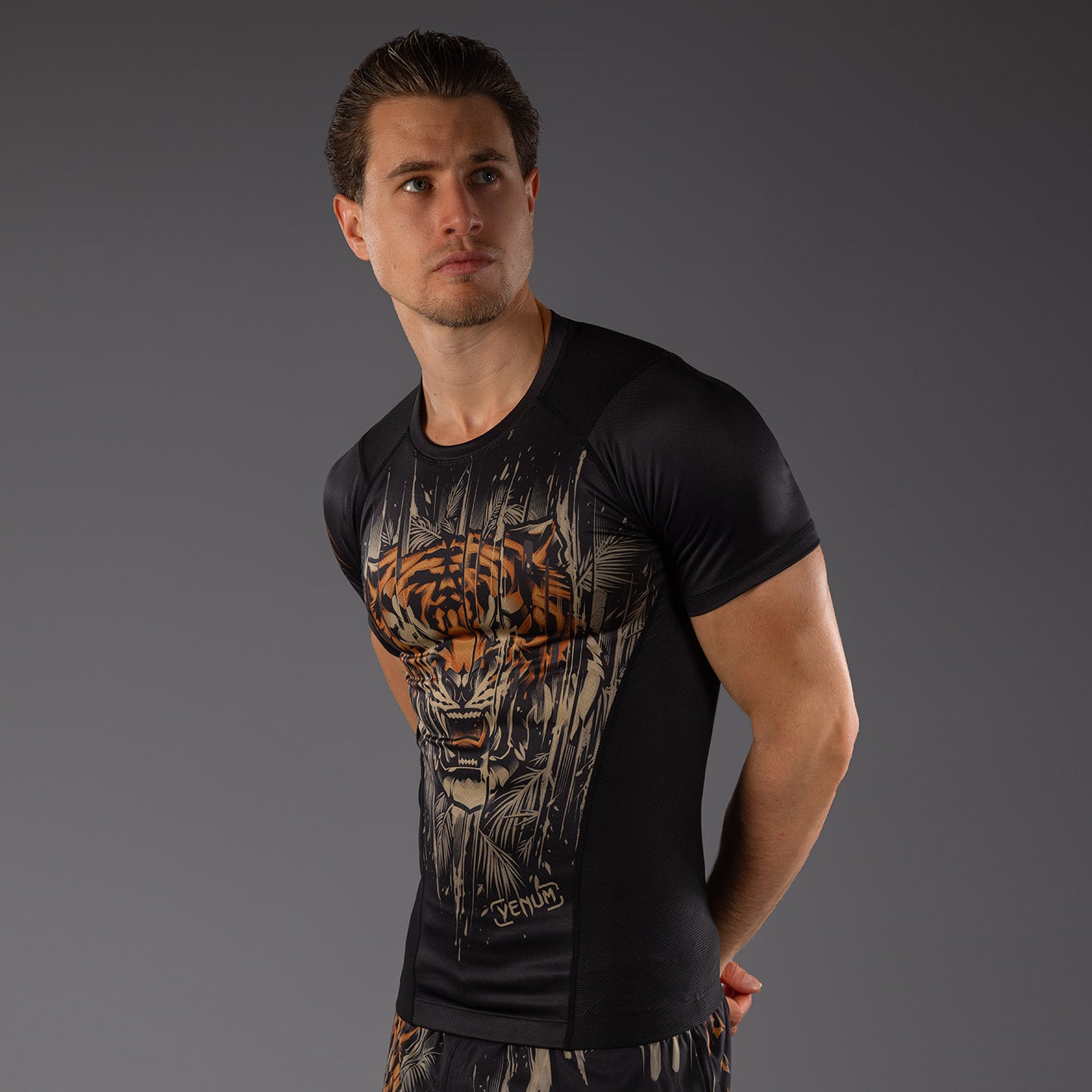 Venum Tiger Rashguard a maniche Corte - Nero/Arancione Neon