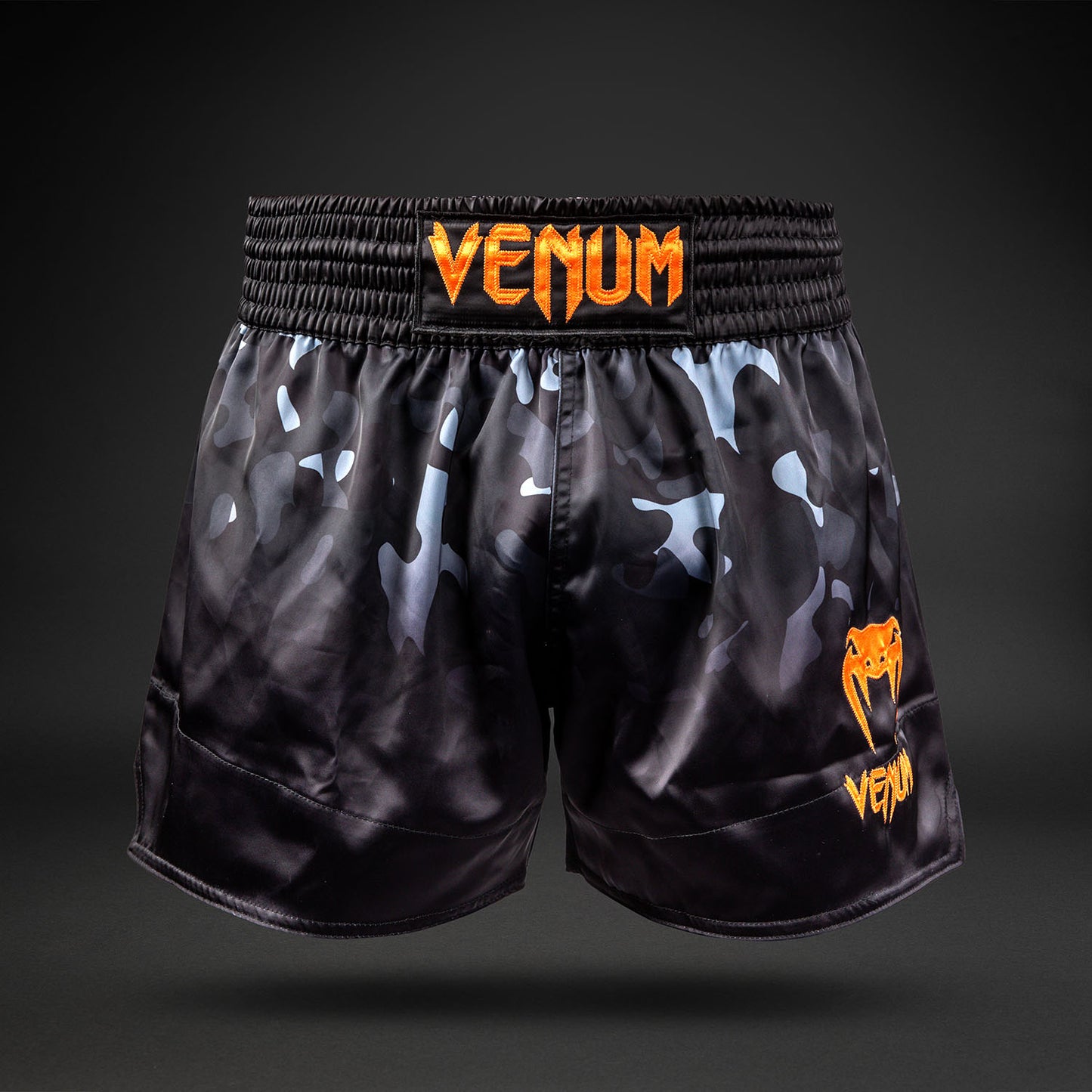 Venum Classic Pantaloncini Muay Thai - Camo Nero/Arancione