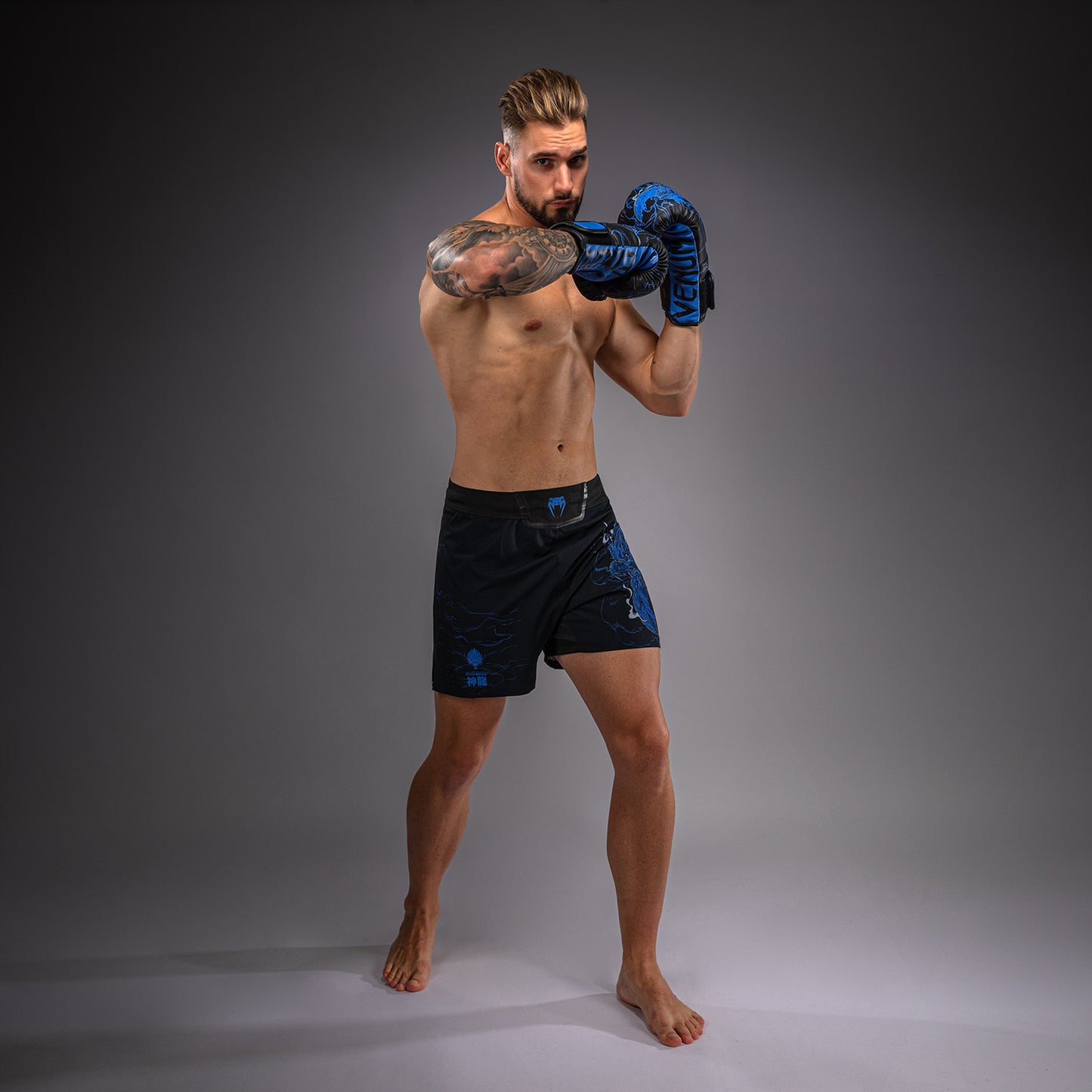 Venum Thunder Dragon Pantaloncini da Combattimento – Nero/Blu Reale