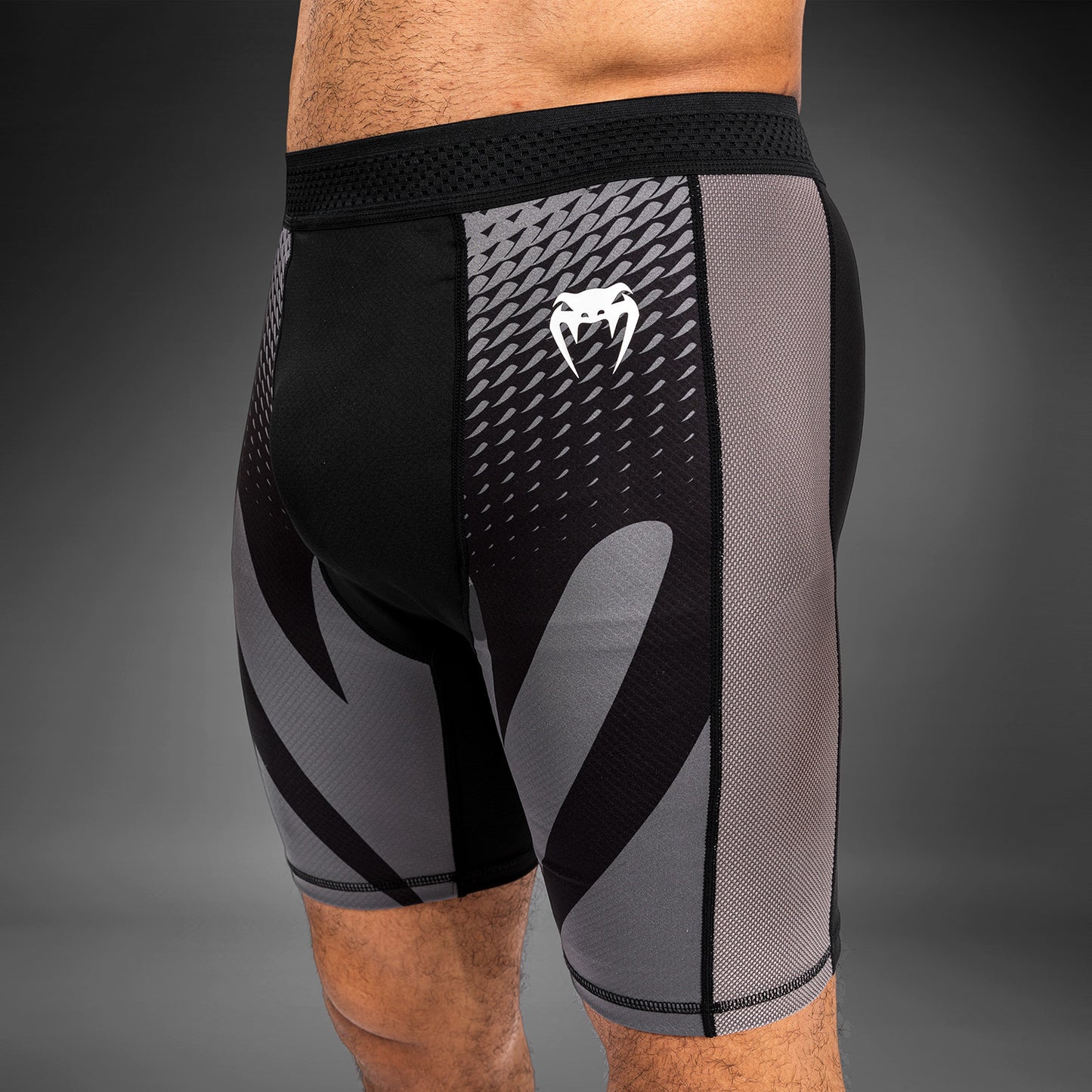 Venum Attack Short da Vale Tudo da Uomo - Nero