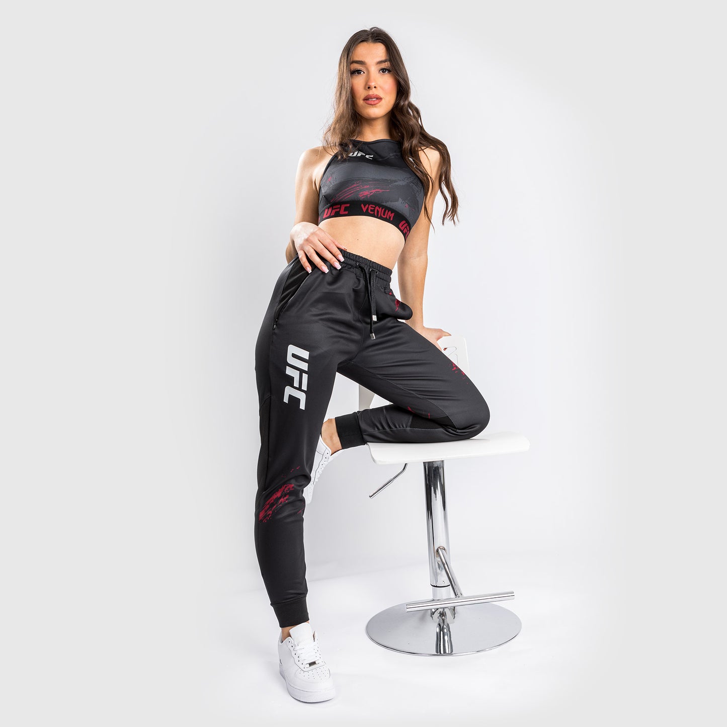 Pantaloni jogger UFC Venum Authentic Fight Week 2.0 - Donna - Nero/Rosso