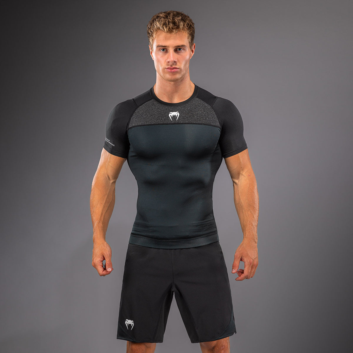 Venum G-Fit Scale Rashguard a maniche corte - Nero