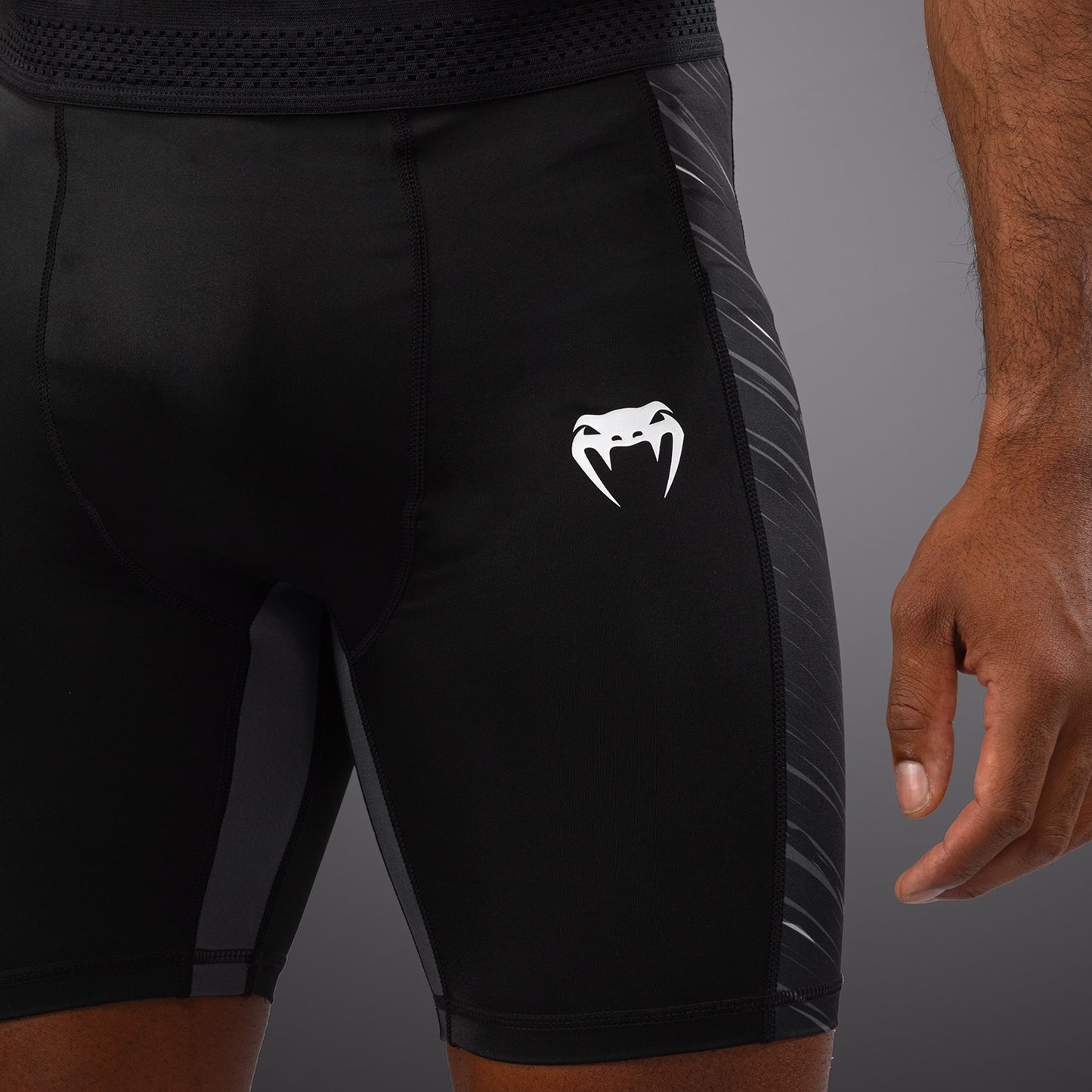 Venum Rapid Pantaloncini a compressione - Nero/Grigio Tempesta
