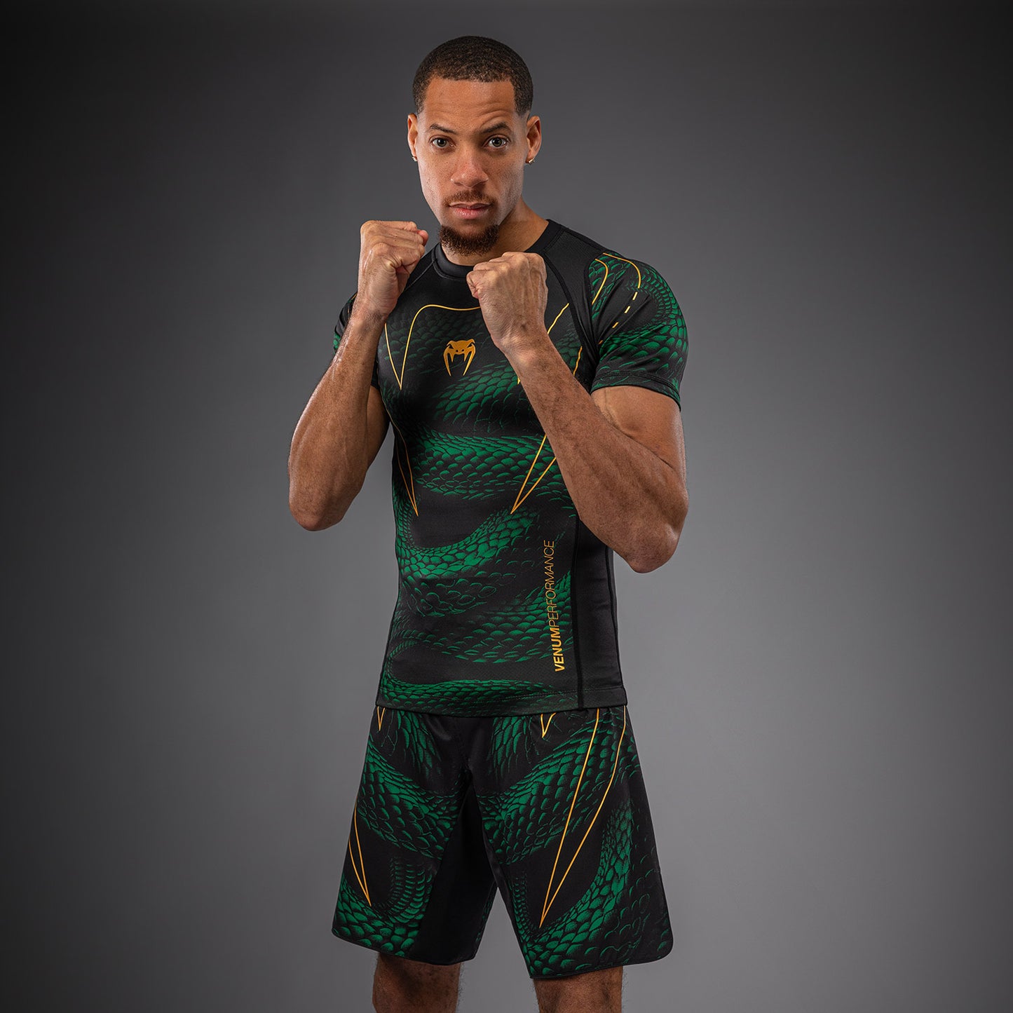 Venum Matupa Rashguard a Maniche Corte - Nero/Verde/Oro