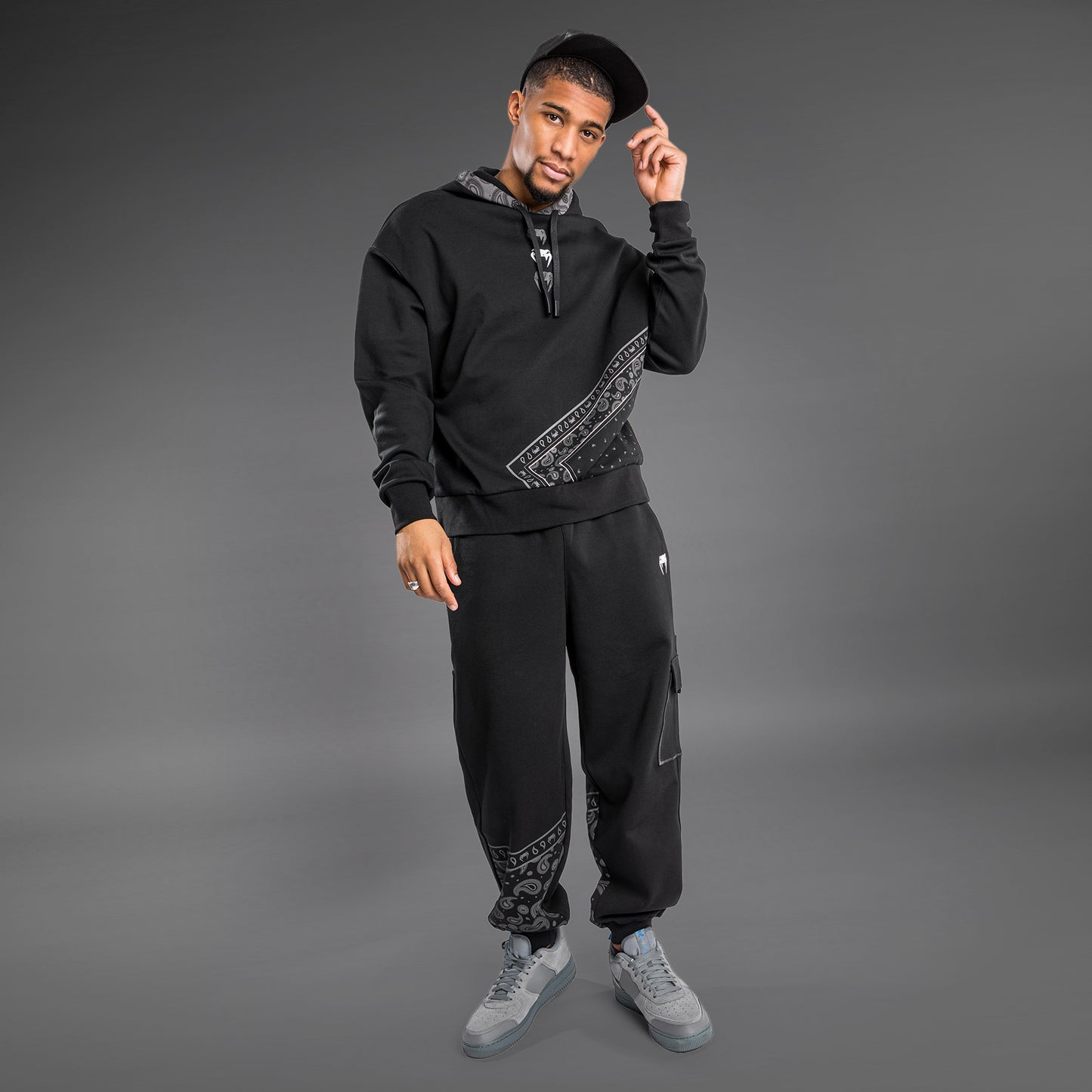 Felpa con cappuccio Venum Cali 34 XL - Oversize -Nero