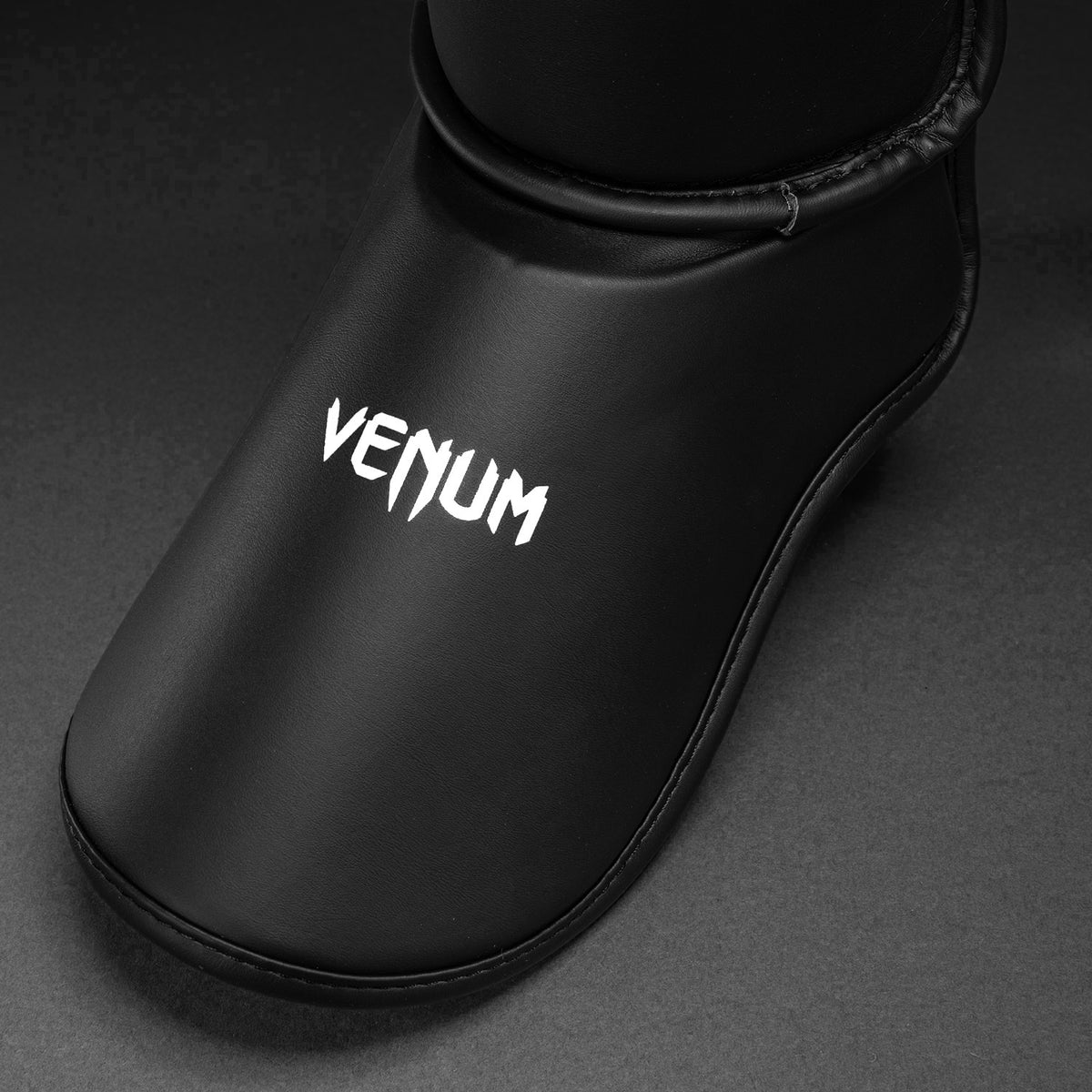 Venum Contender 1.5 Paratibie - Nero/Bianco
