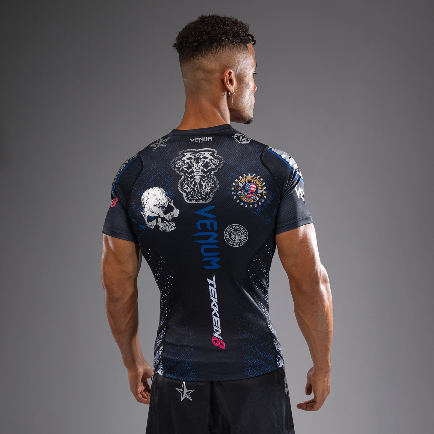 Venum x TEKKEN 8 - Paul Phoenix Rashguard a maniche Corte - Nero/Blu