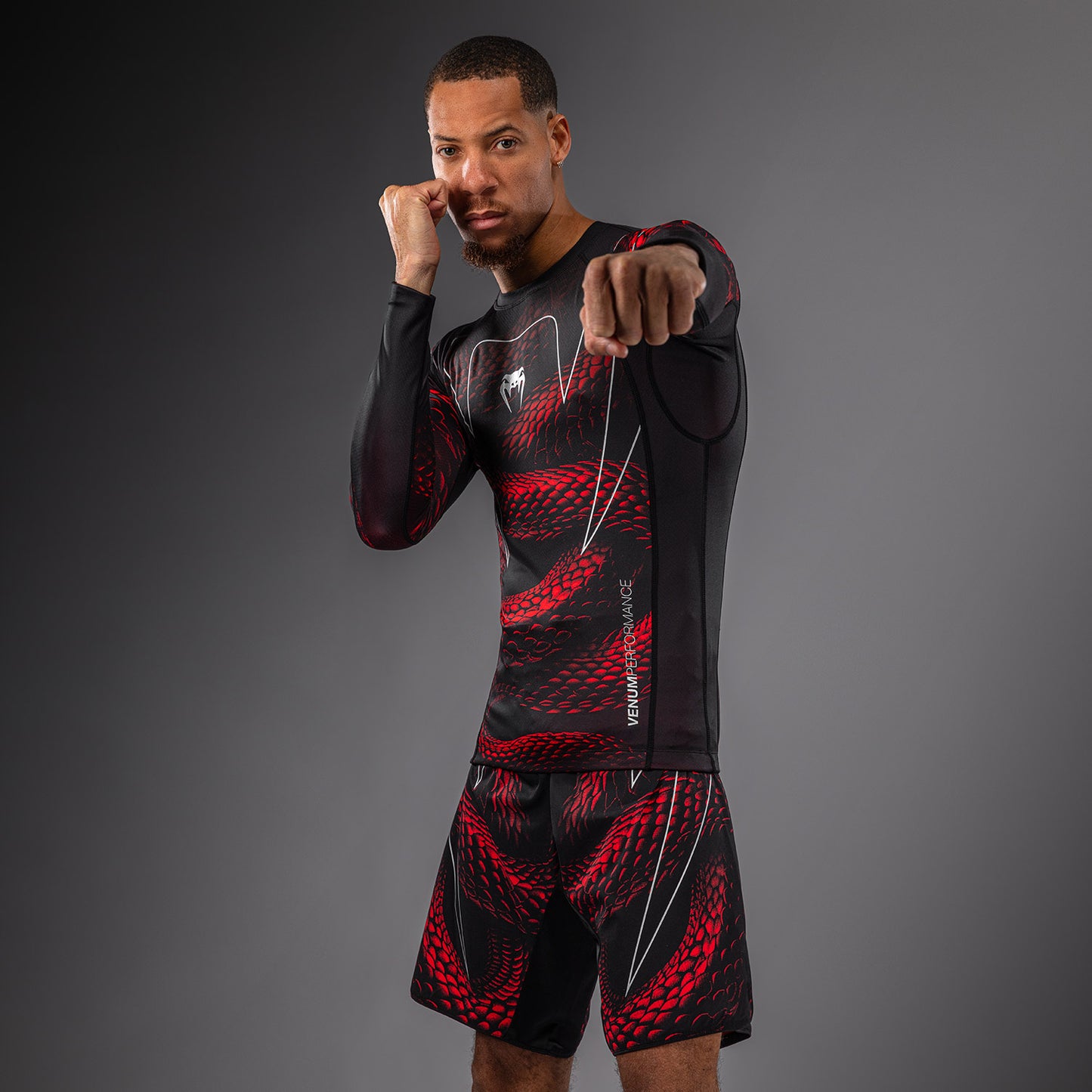 Venum Matupa Rashguard a Maniche Lunghe - Nero/Rosso/Argento